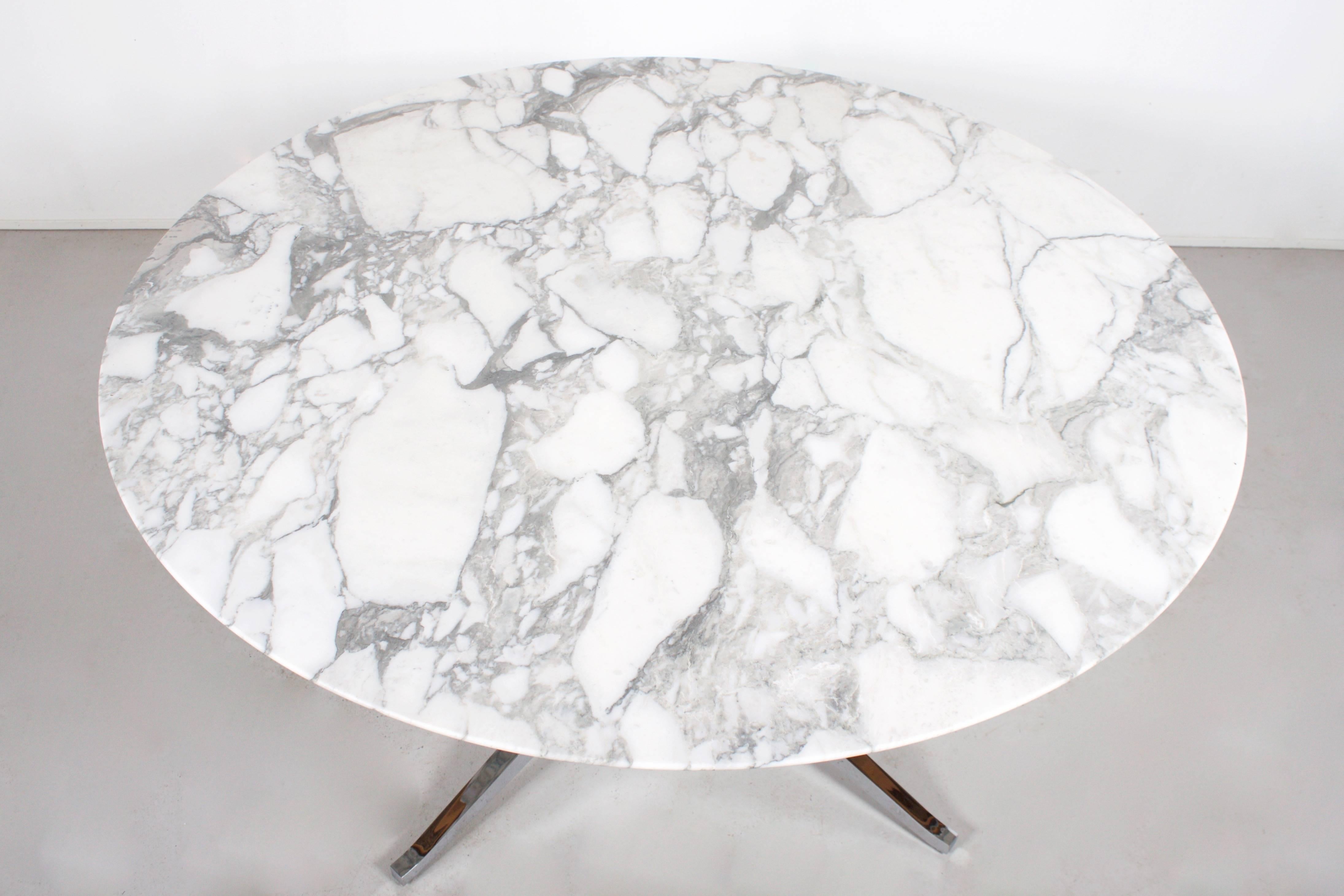 Mid-Century Modern Florence Knoll Round Marble Dining Table for Knoll International