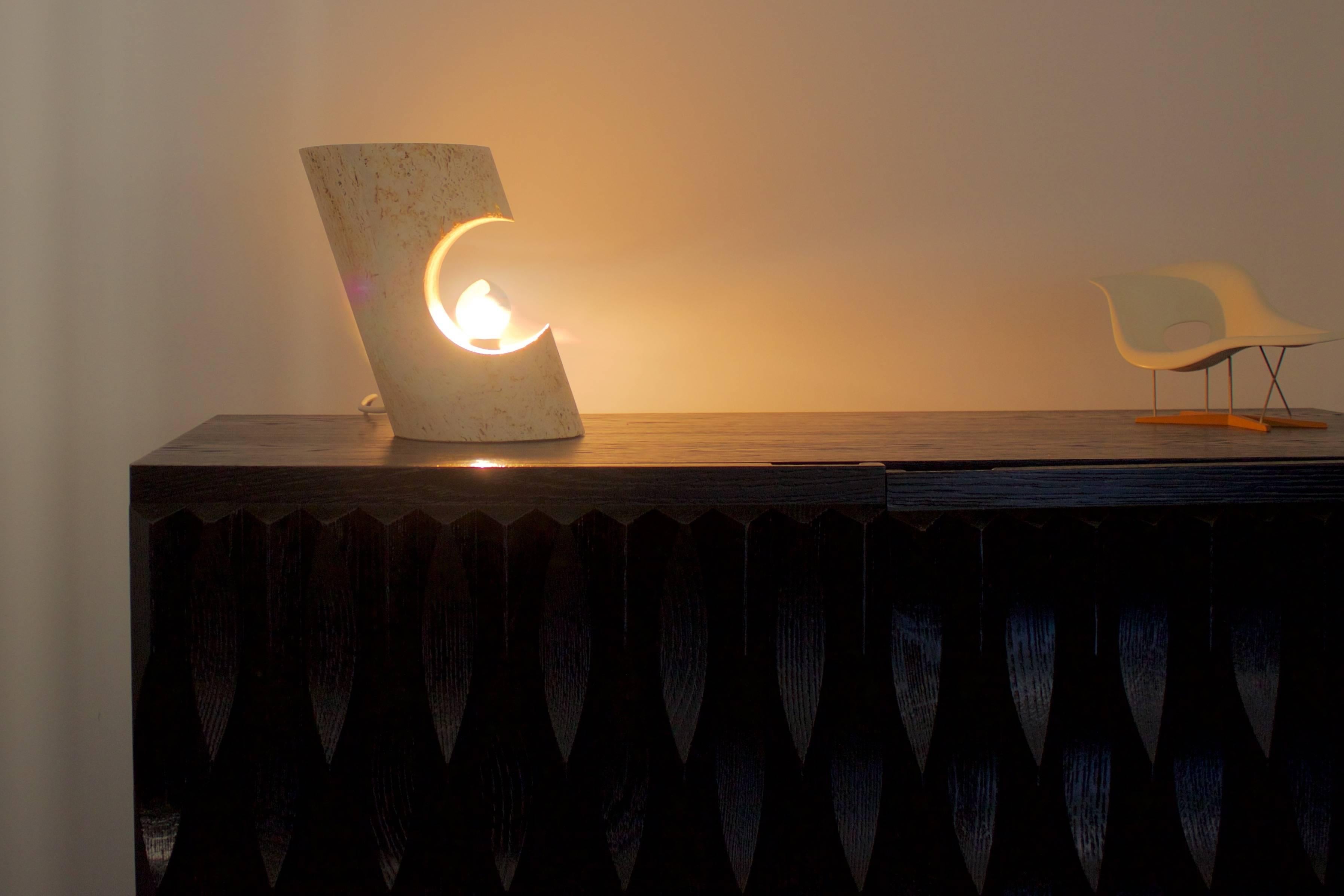 Sculptural Travertine Table Lamp by Giuliano Cesari for Nucleo Sormani, 1971 In Excellent Condition In Echt, NL