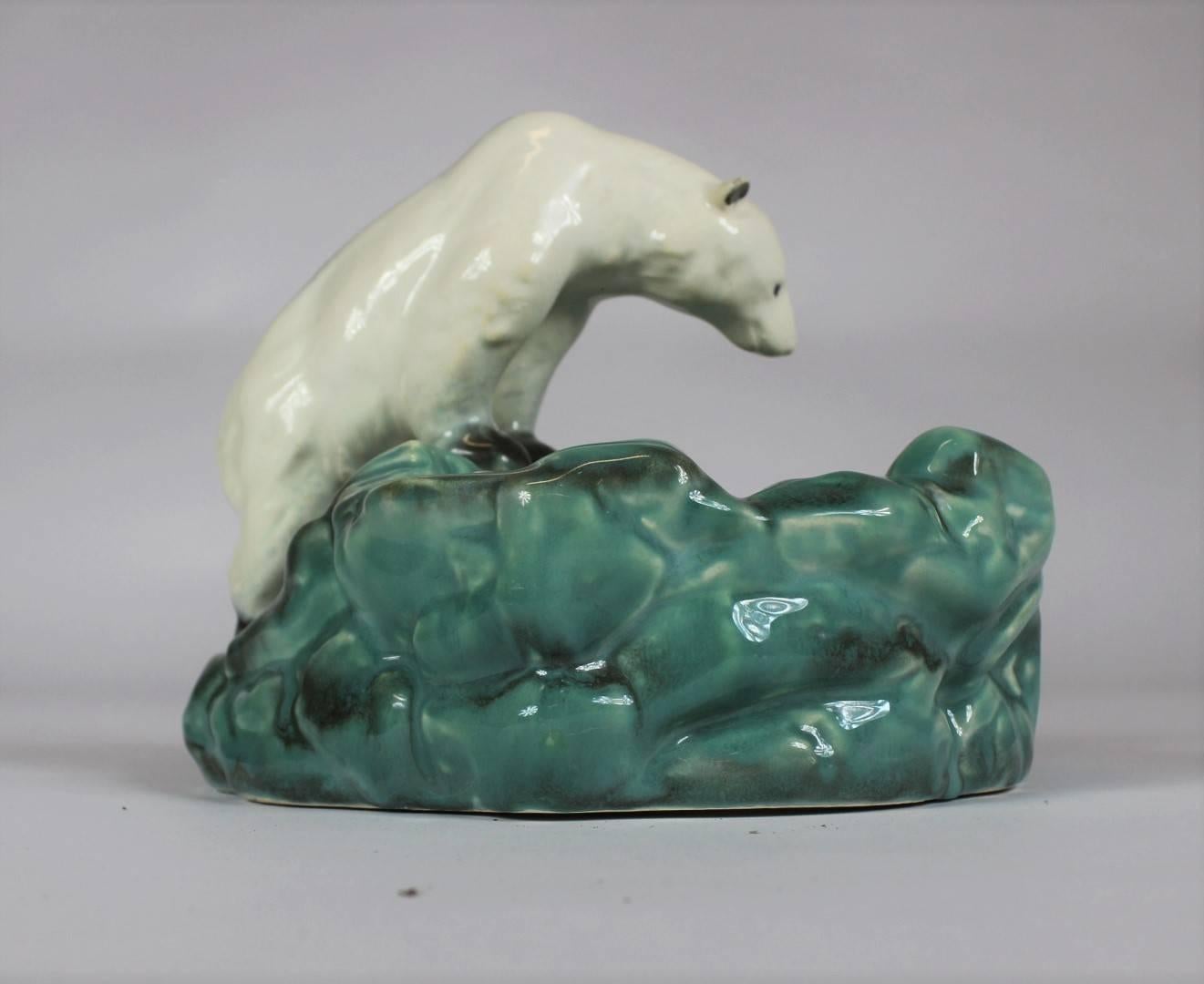 1930s Ditmar Urbach Ceramic Bowl, Polar Bear at Ice Pool In Excellent Condition In Cimelice, Czech republic