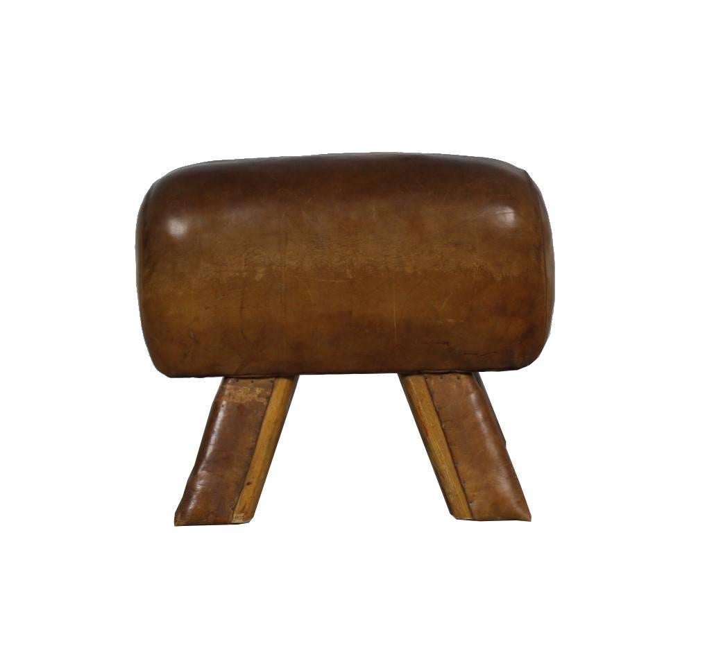 1930s Leather Gym Stool (Moderne der Mitte des Jahrhunderts)