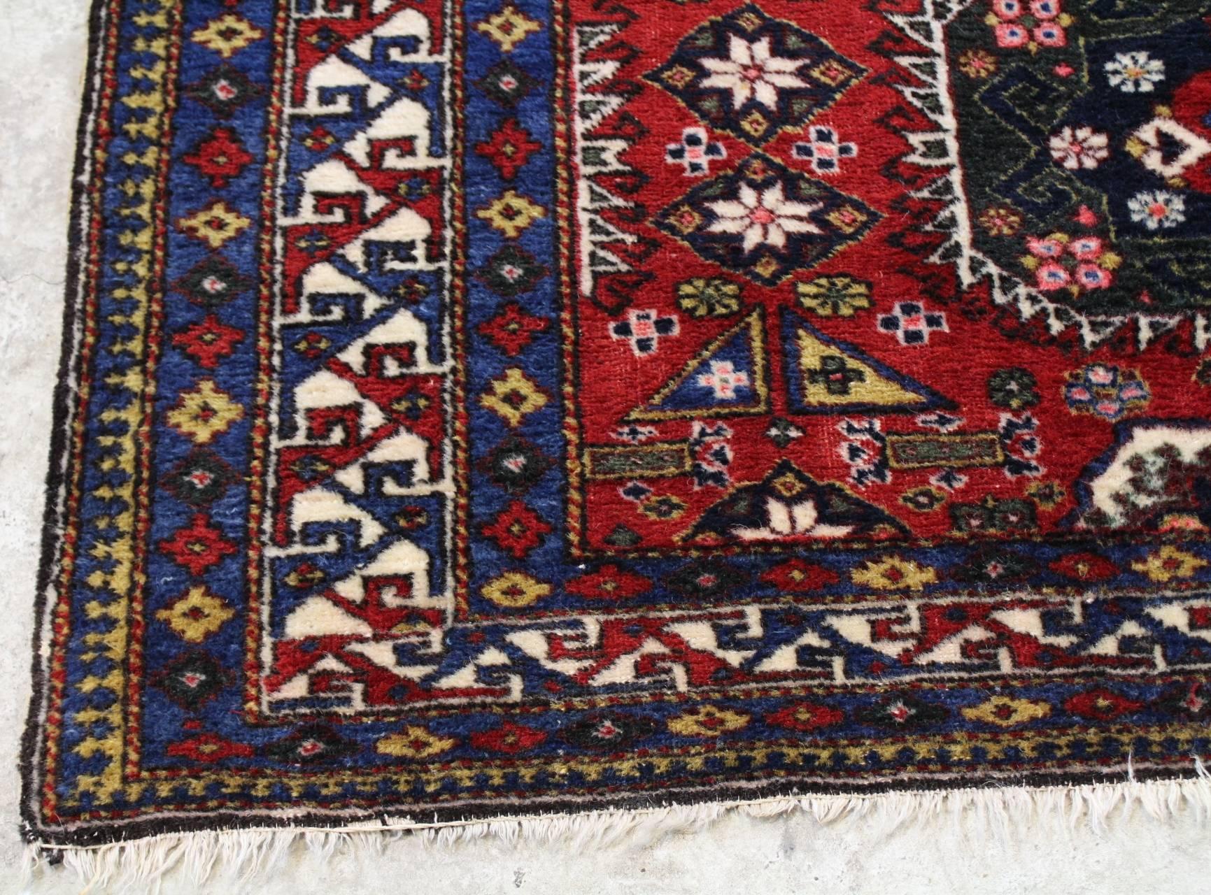 Anatolian Rug In Good Condition In Cimelice, Czech republic