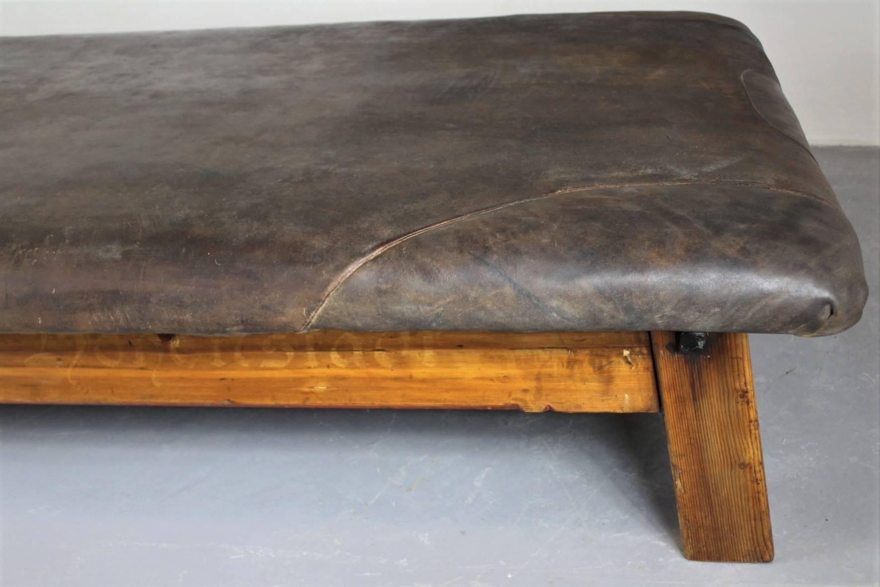 Rare 1850s J. Plaschkowitz Large Leather Gym Table / Daybed / Bench from Vienna In Good Condition In Cimelice, Czech republic