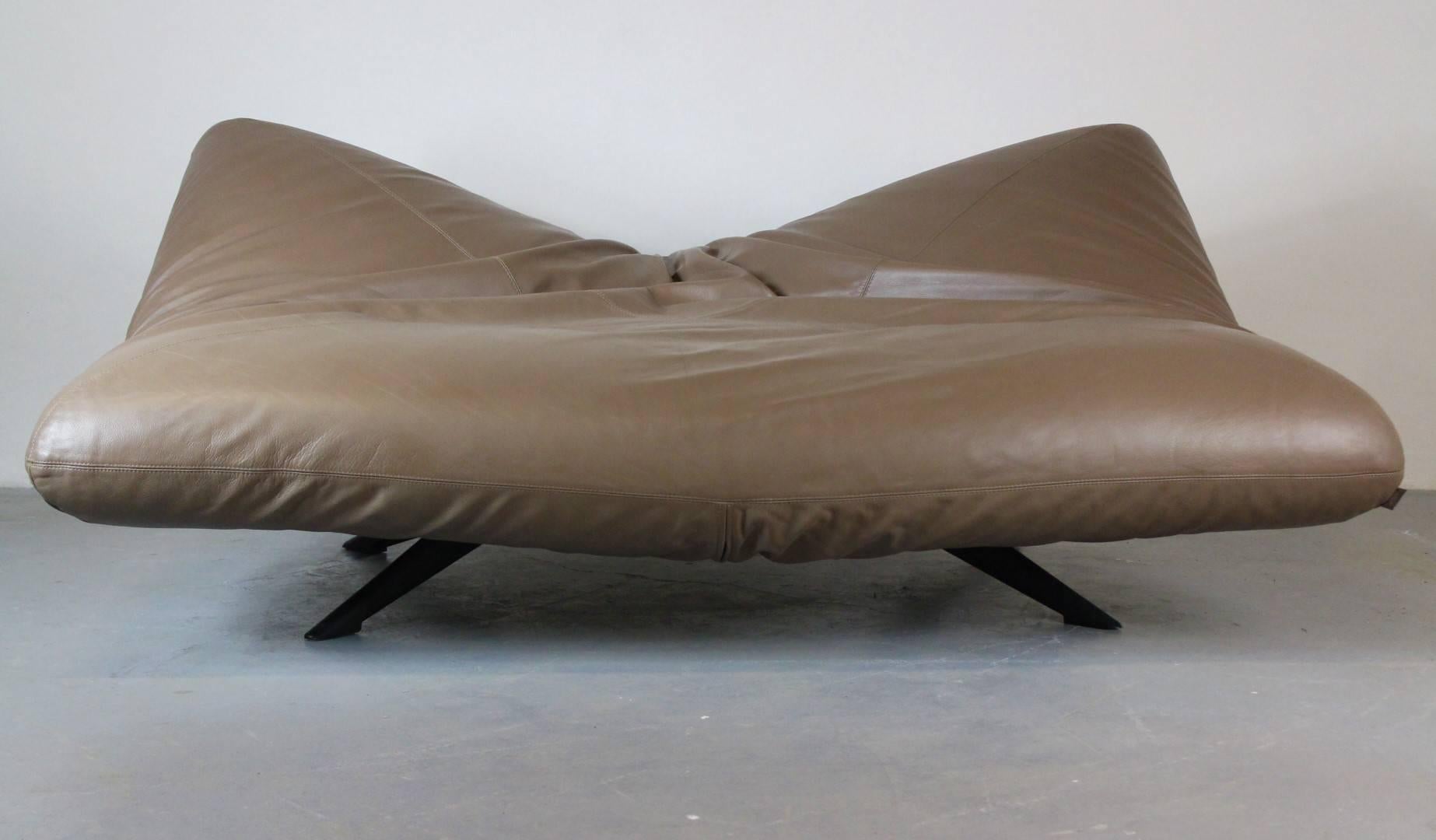 Ribalta Leather Sofa, Designed by F. Ballardini and F. Forbicini, Arflex 1988 2