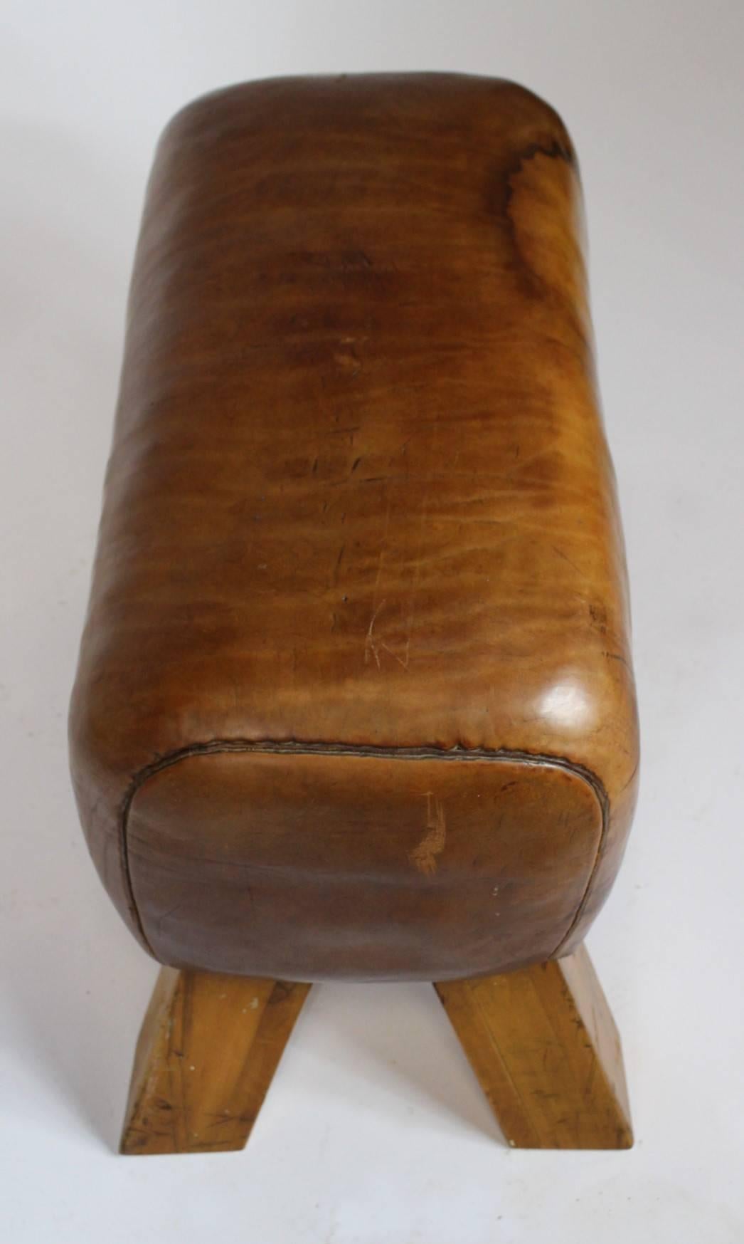 1940s Leather Gym Seat In Good Condition In Cimelice, Czech republic