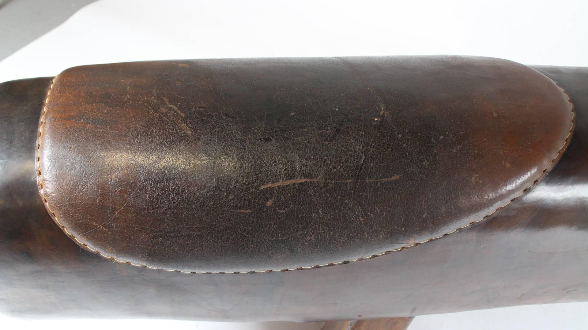1940s Leather Gym Pommel Horse In Good Condition In Cimelice, Czech republic