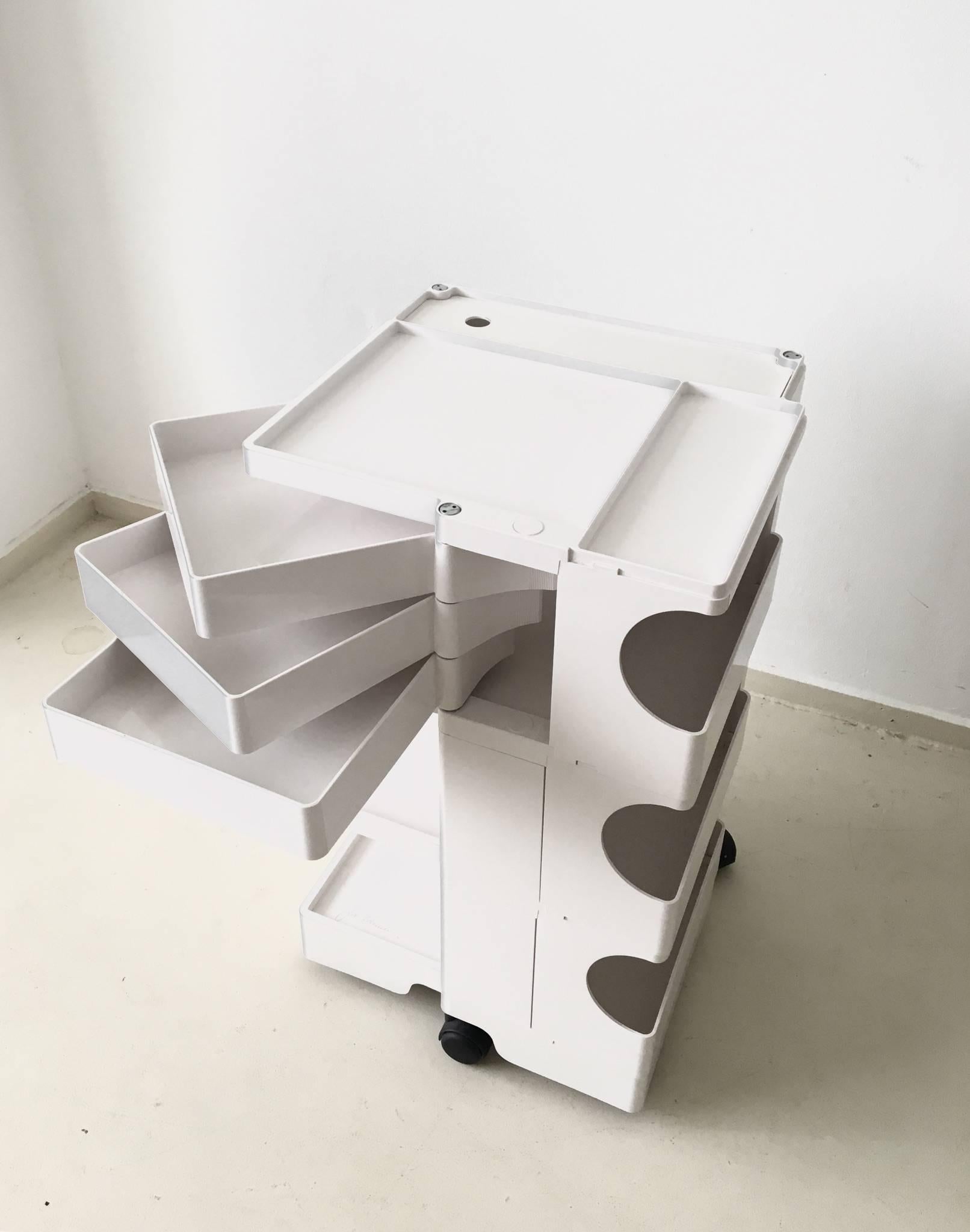 Mid-Century Modern Vintage Italian BoBy Trolley by Joe Colombo for Bieffeplast, 1970s