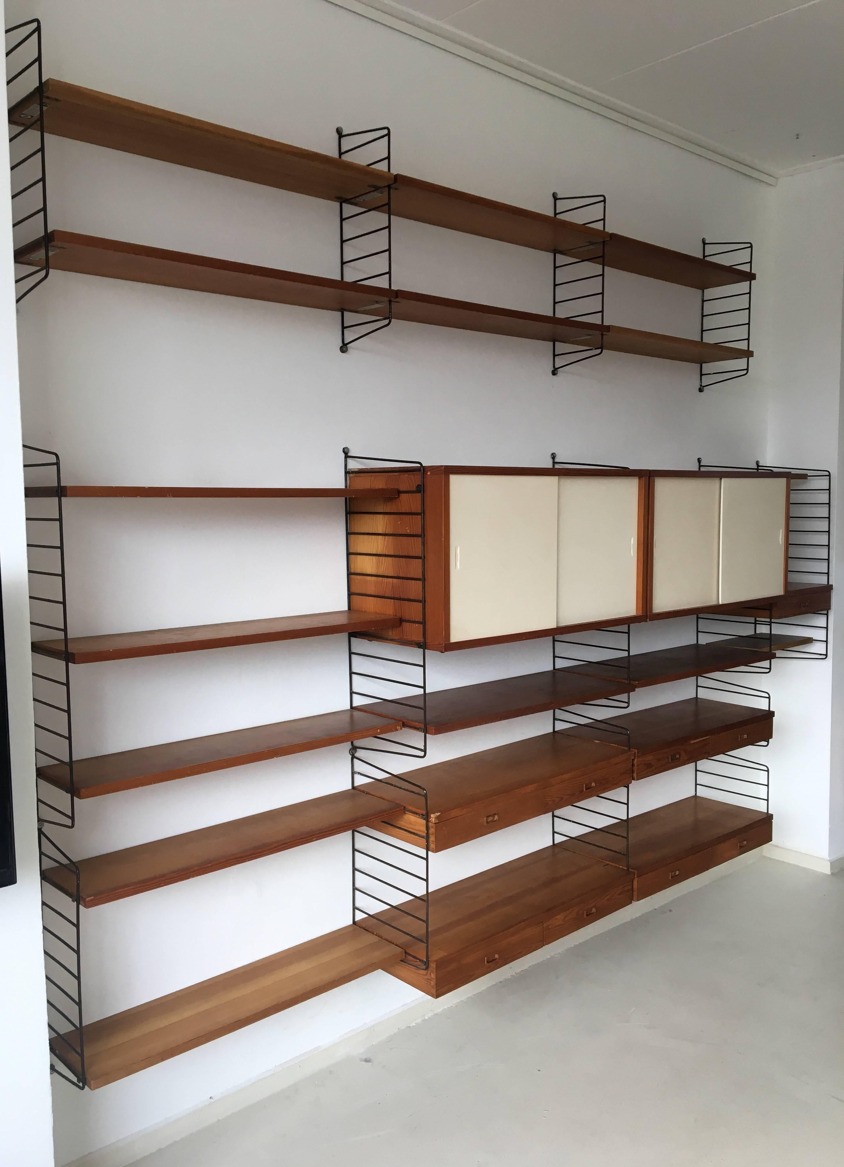 Mid-Century Modern Shelving System / Wall Unit by Nisse Strinning for String Design AB Sweden, 1960 For Sale