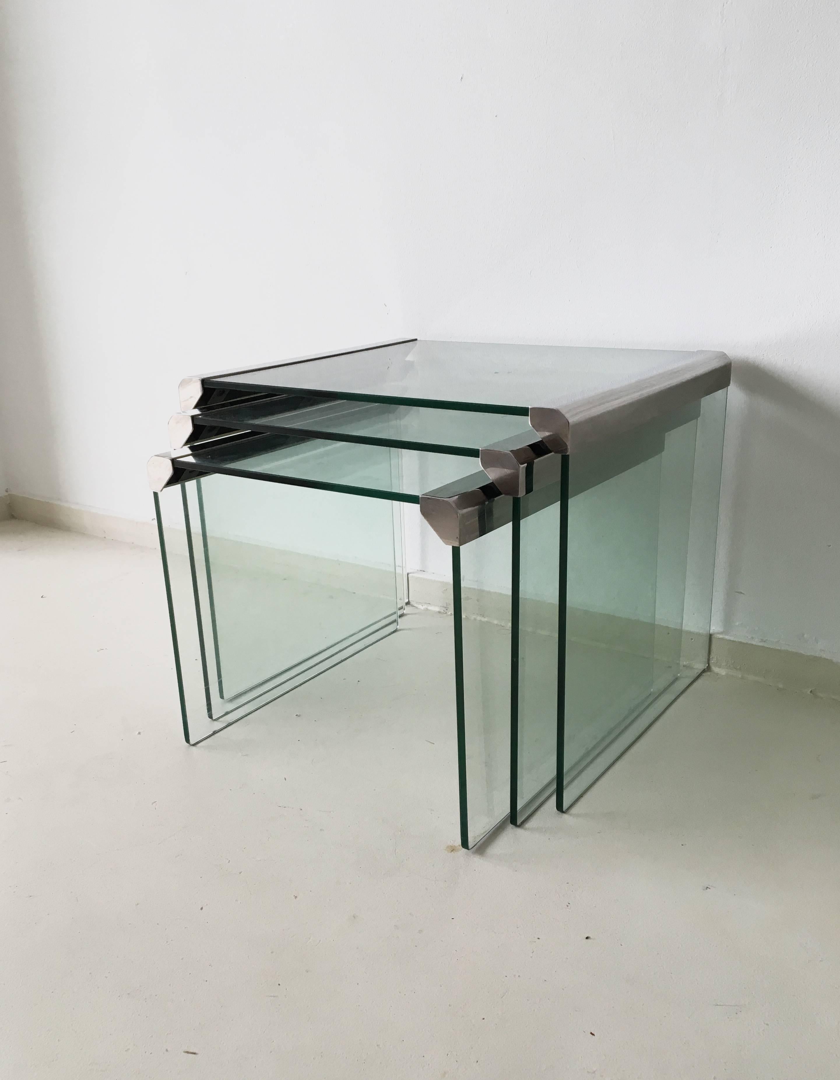 Late 20th Century Set of Three T35 Nesting Tables from Galotti & Radice, 1975 For Sale