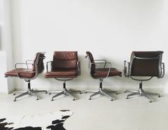 Charles Eames Soft Pad Chairs EA208:: für ICF Italien:: 1960er Jahre (NUR 1 LINKS)