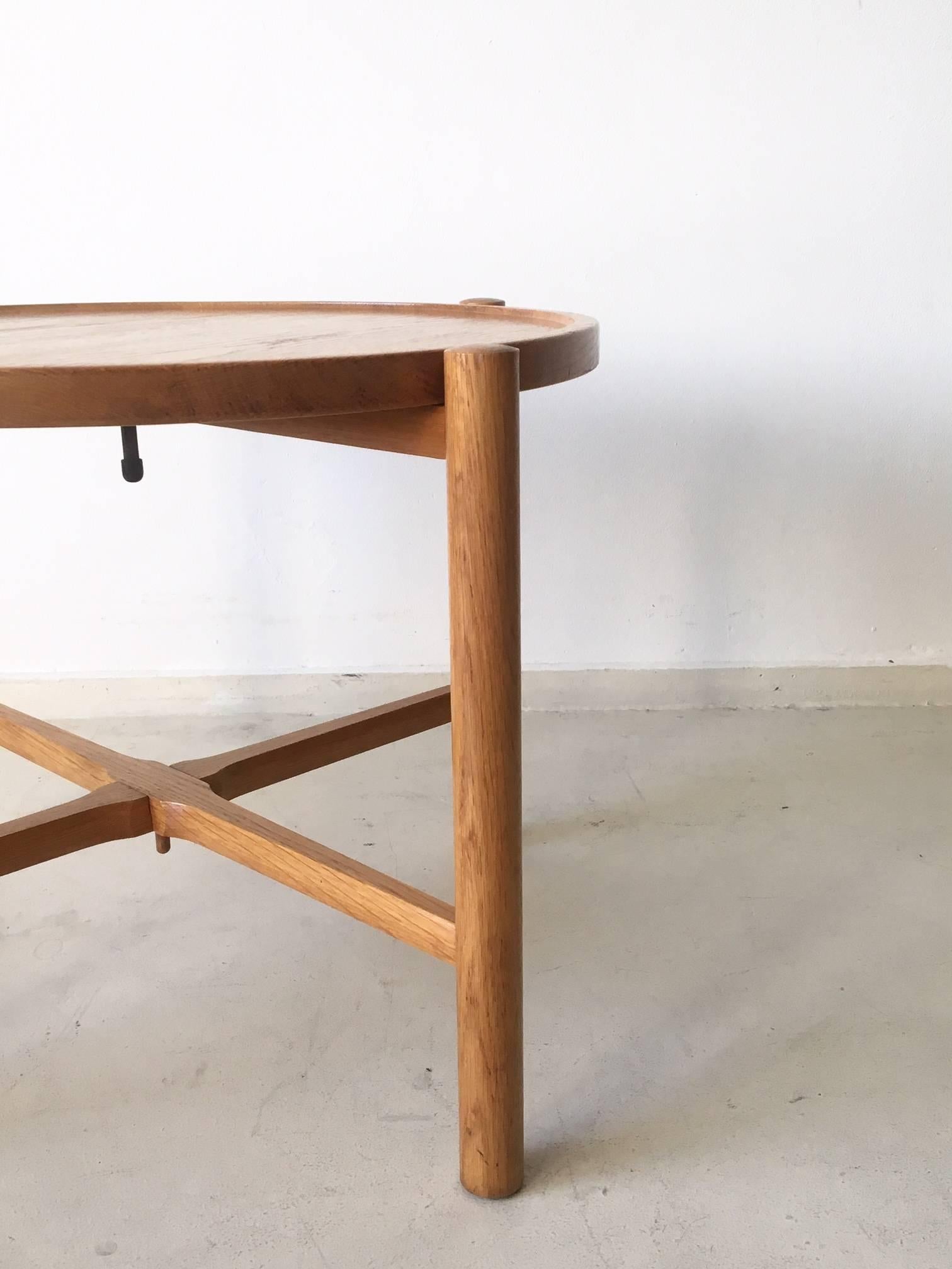 Mid-20th Century PP 35 Tray Table by Hans Wegner for PP Mobler, 1945