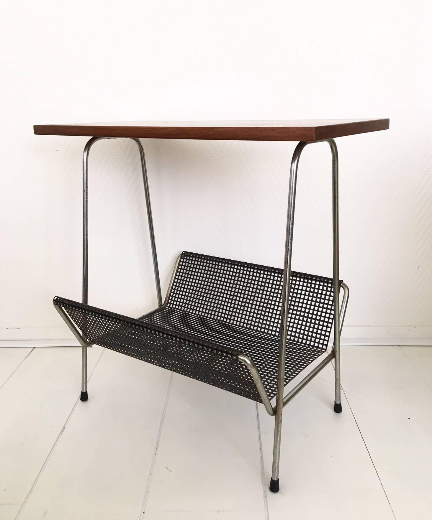 Dutch Pilastro Style Metal and Teak Magazine Rack, 1950s-1960s For Sale