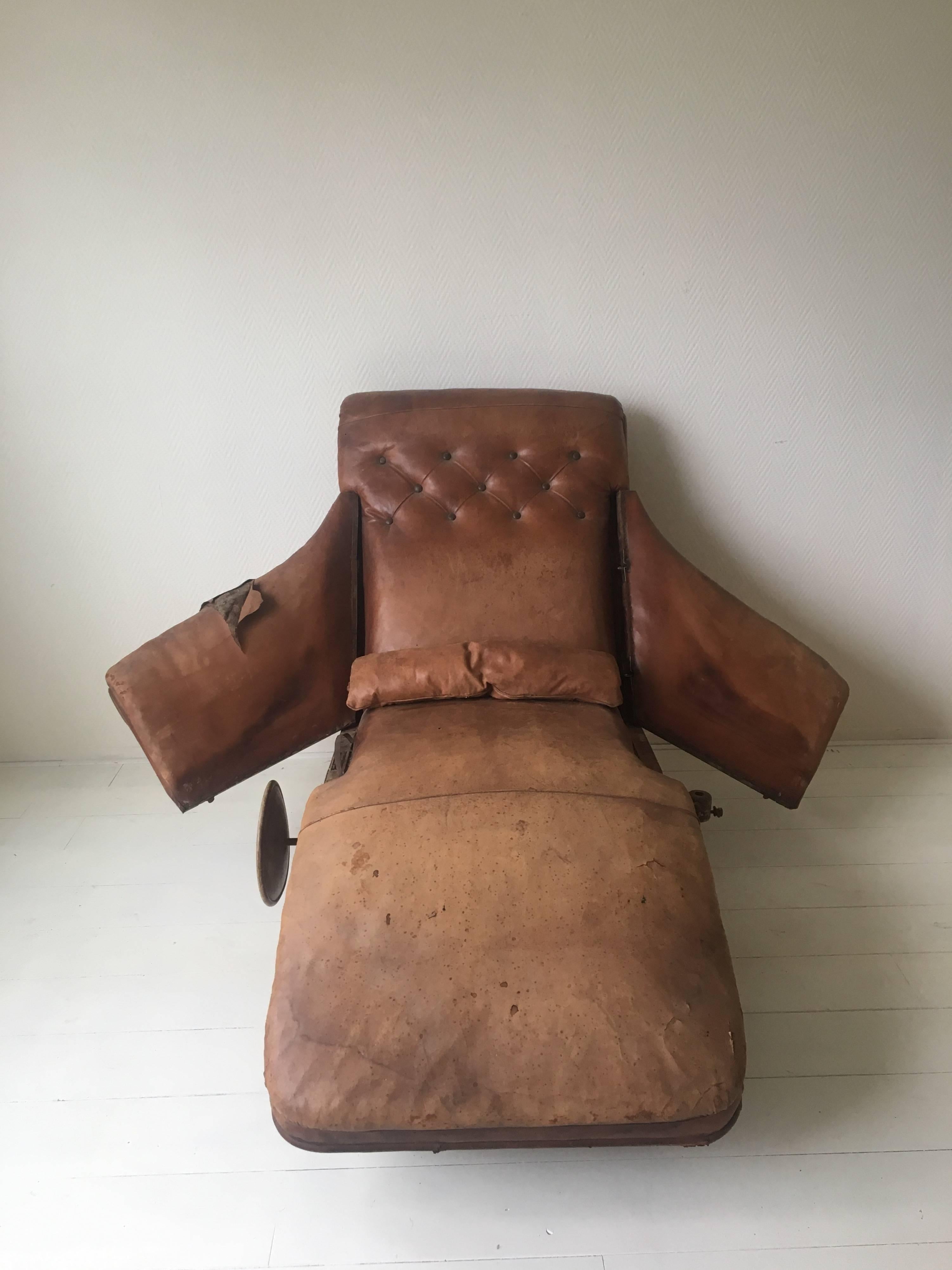 British Colonial Rare Brown Antique Lounge Chair 'Le Surrepos Du Dr. Pascaud' Paris, circa 1924 For Sale