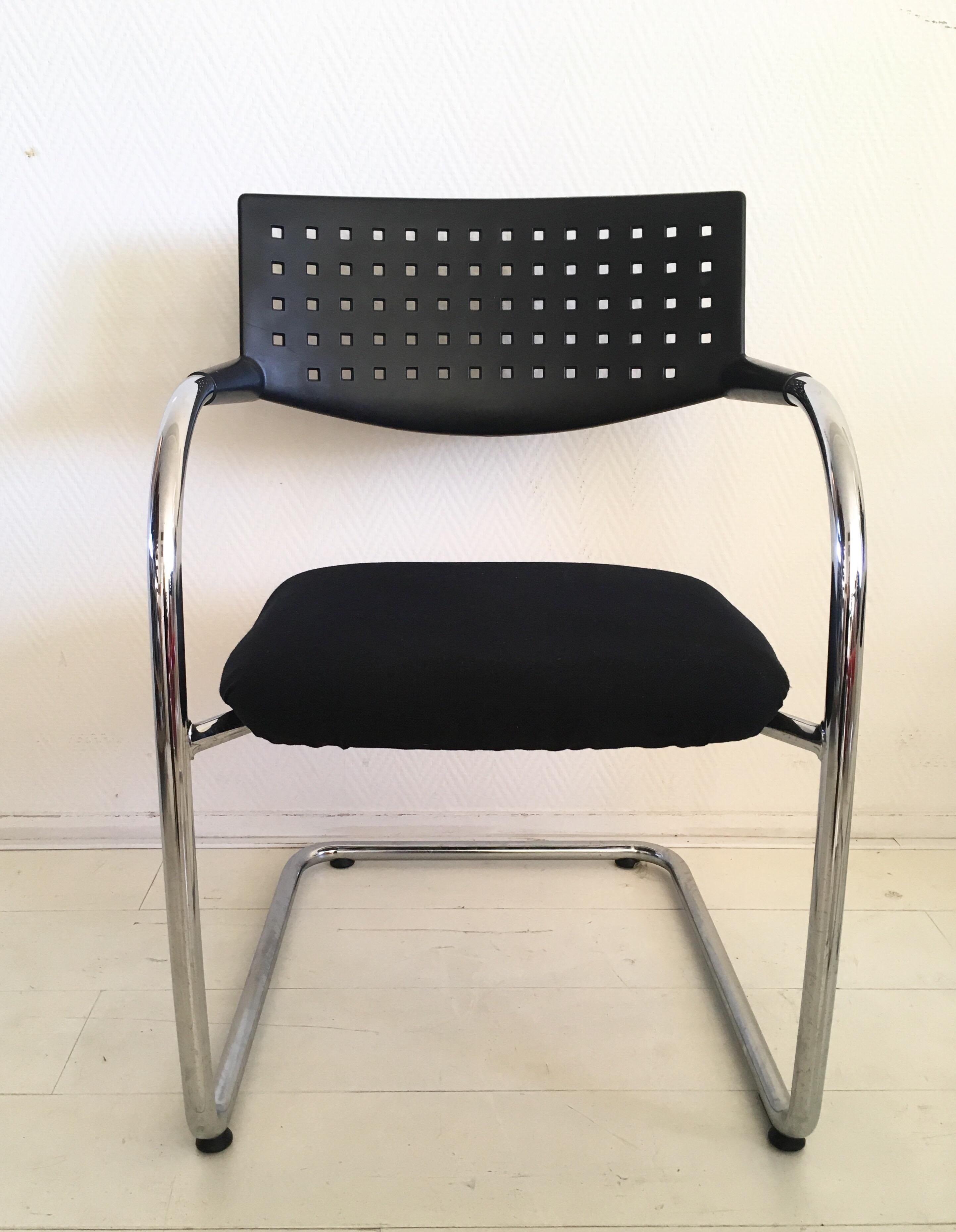 Chaises Vitra Visavis noires et rouges d'Antonio Citterio et Glenn Olivier Löw Bon état à Schagen, NL