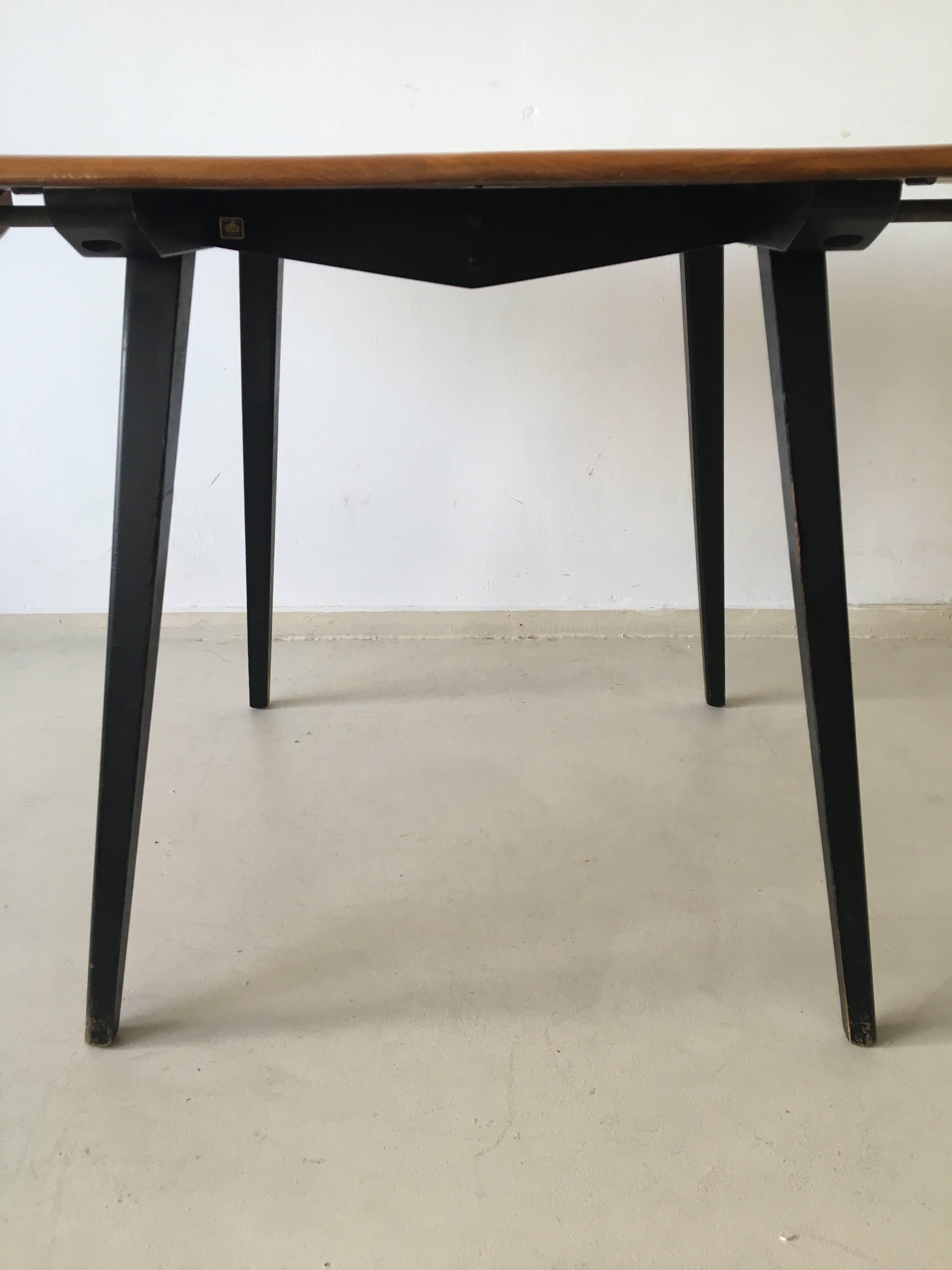 Ercol Drop-Leaf Dining Table, 1960s In Good Condition In Schagen, NL