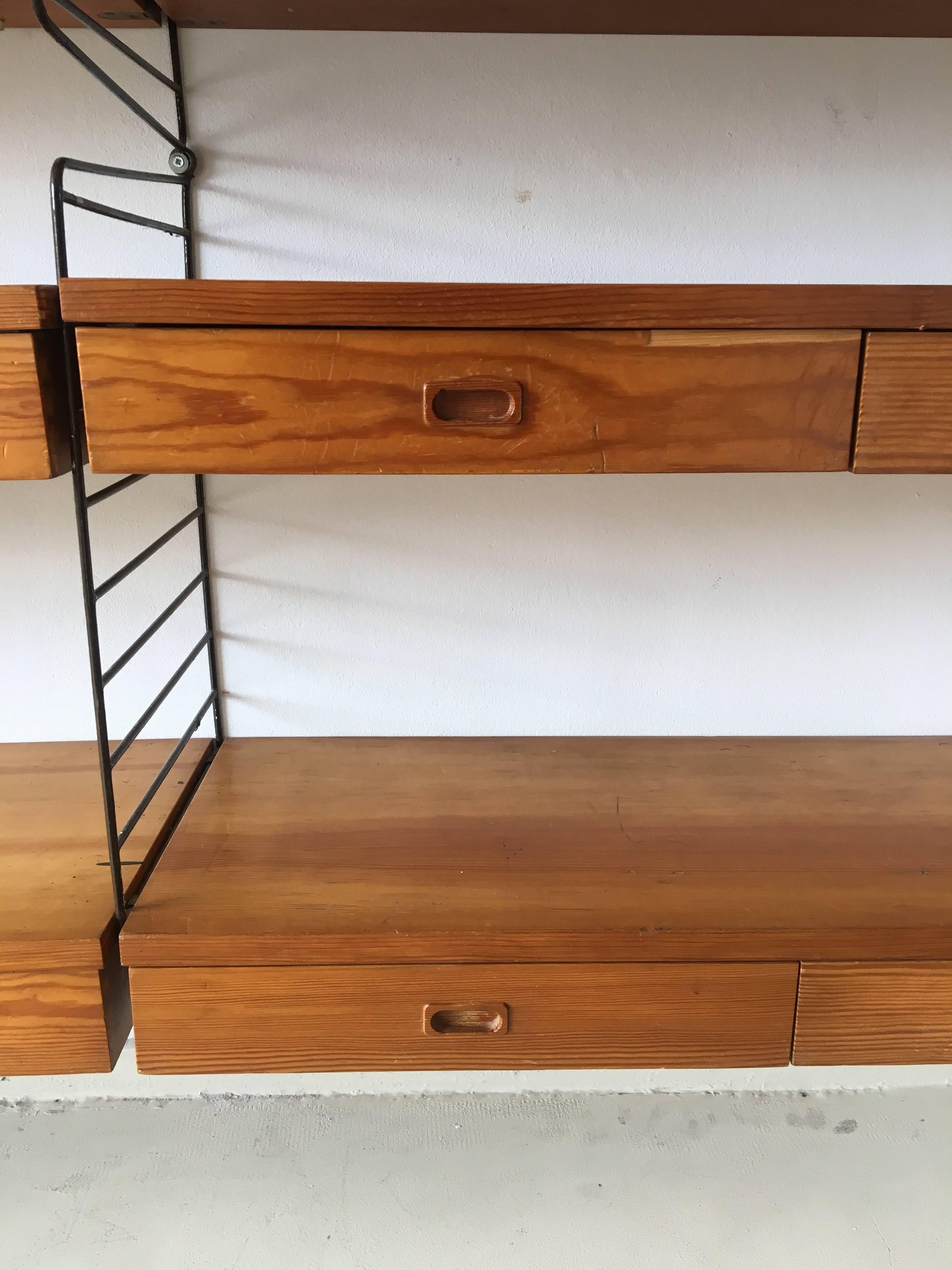 Shelving System / Wall Unit by Nisse Strinning for String Design AB Sweden, 1960 In Good Condition For Sale In Schagen, NL