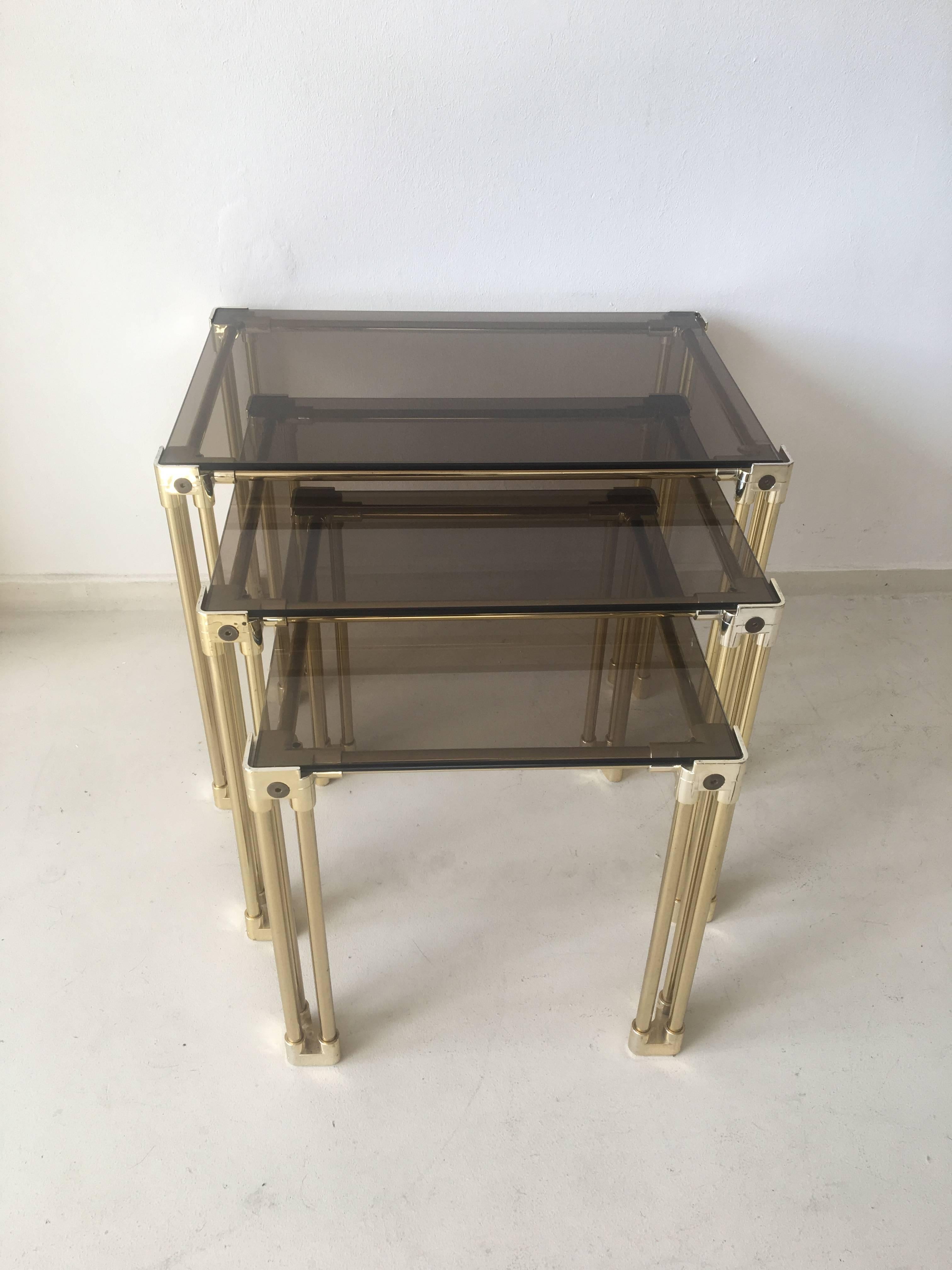 Hollywood Regency Style Nesting Tables with Brass Colored Metal Frame, 1970s In Good Condition In Schagen, NL