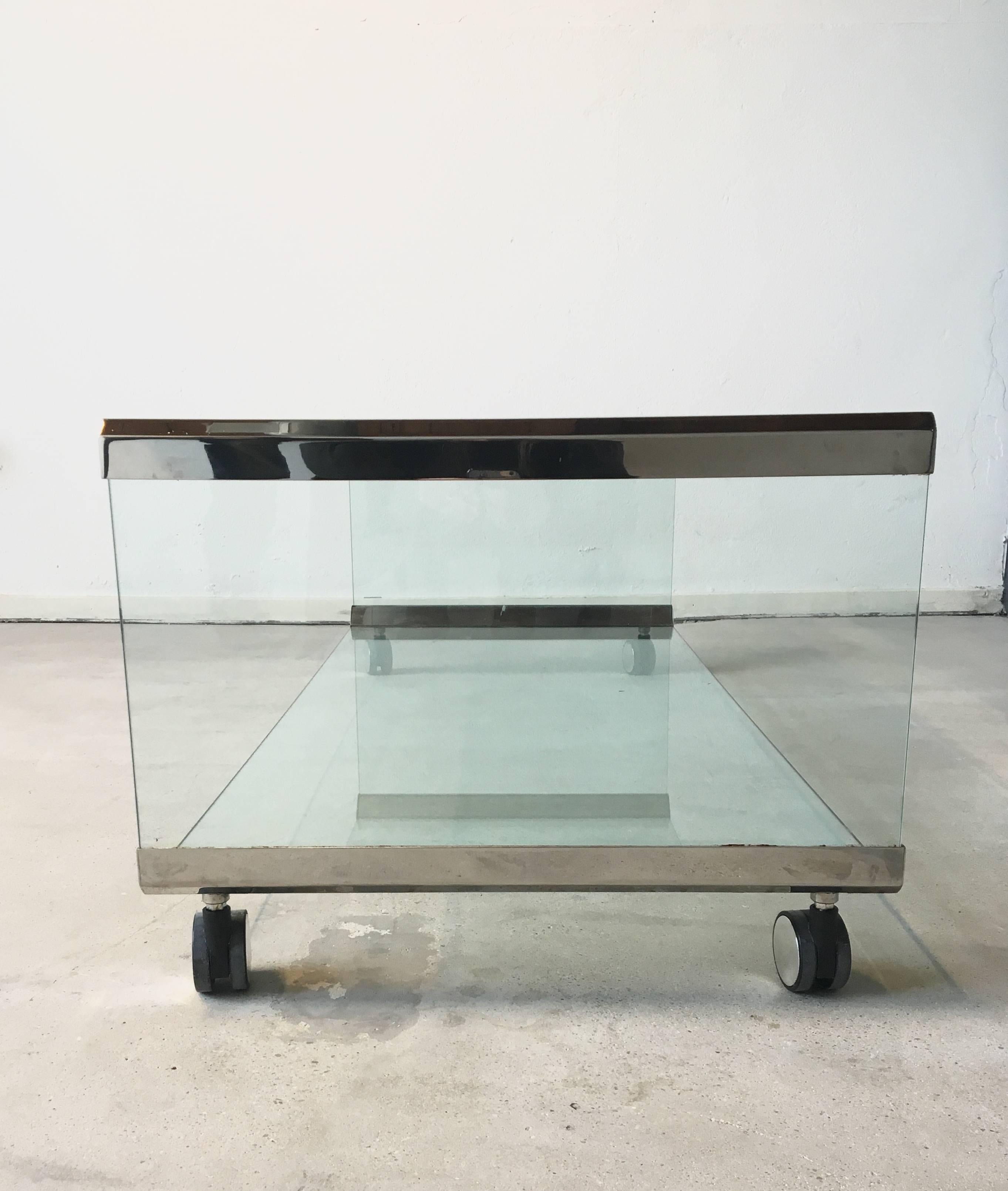 Hollywood Regency Chrome and Glass Coffee Table, by Pierangelo Galotti for Galotti & Radice, 1975 For Sale