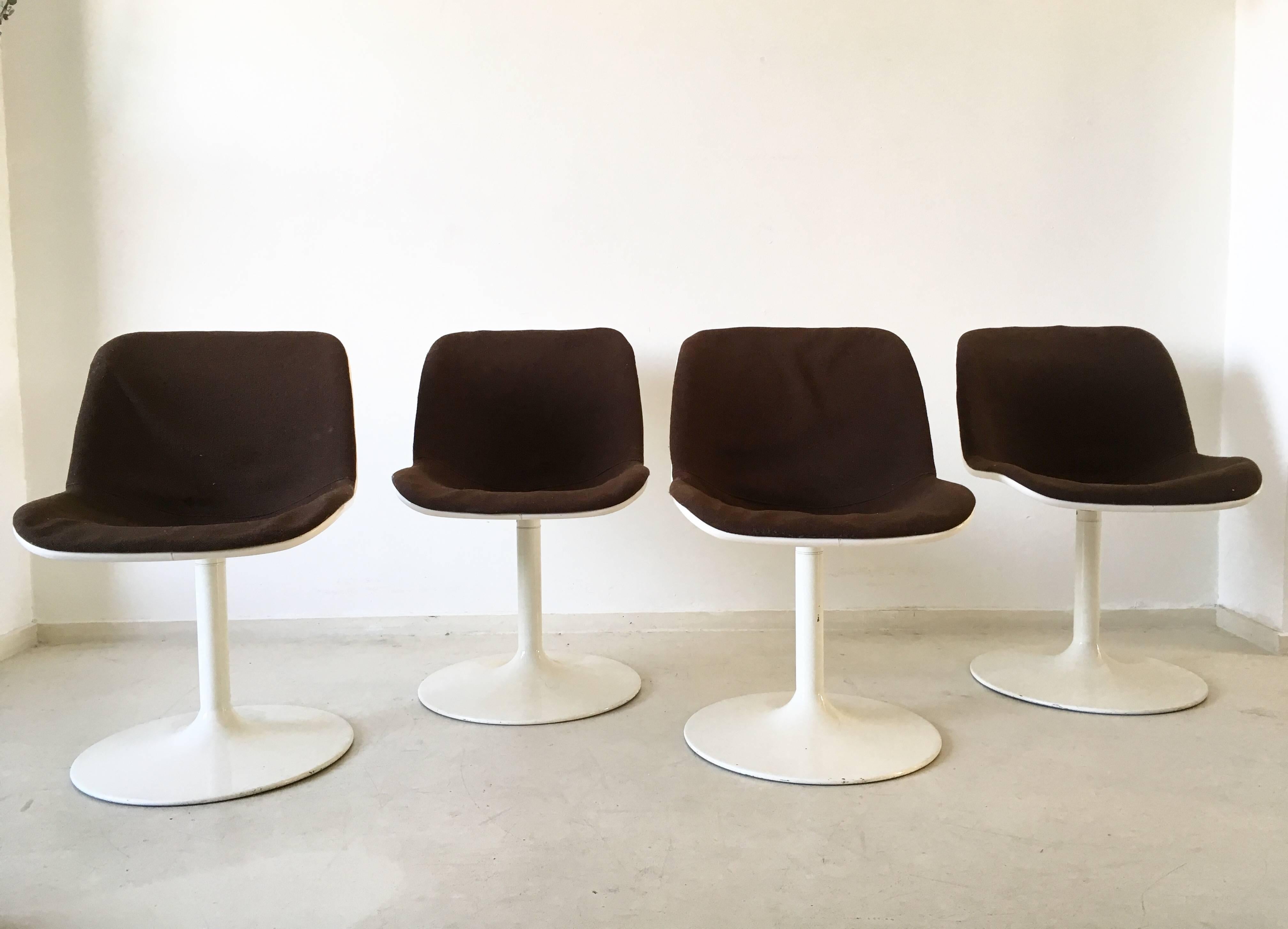 'Spirit' Dining Chairs by Hajime Oonishi for Houtoku/Artifort, 1971 In Good Condition In Schagen, NL