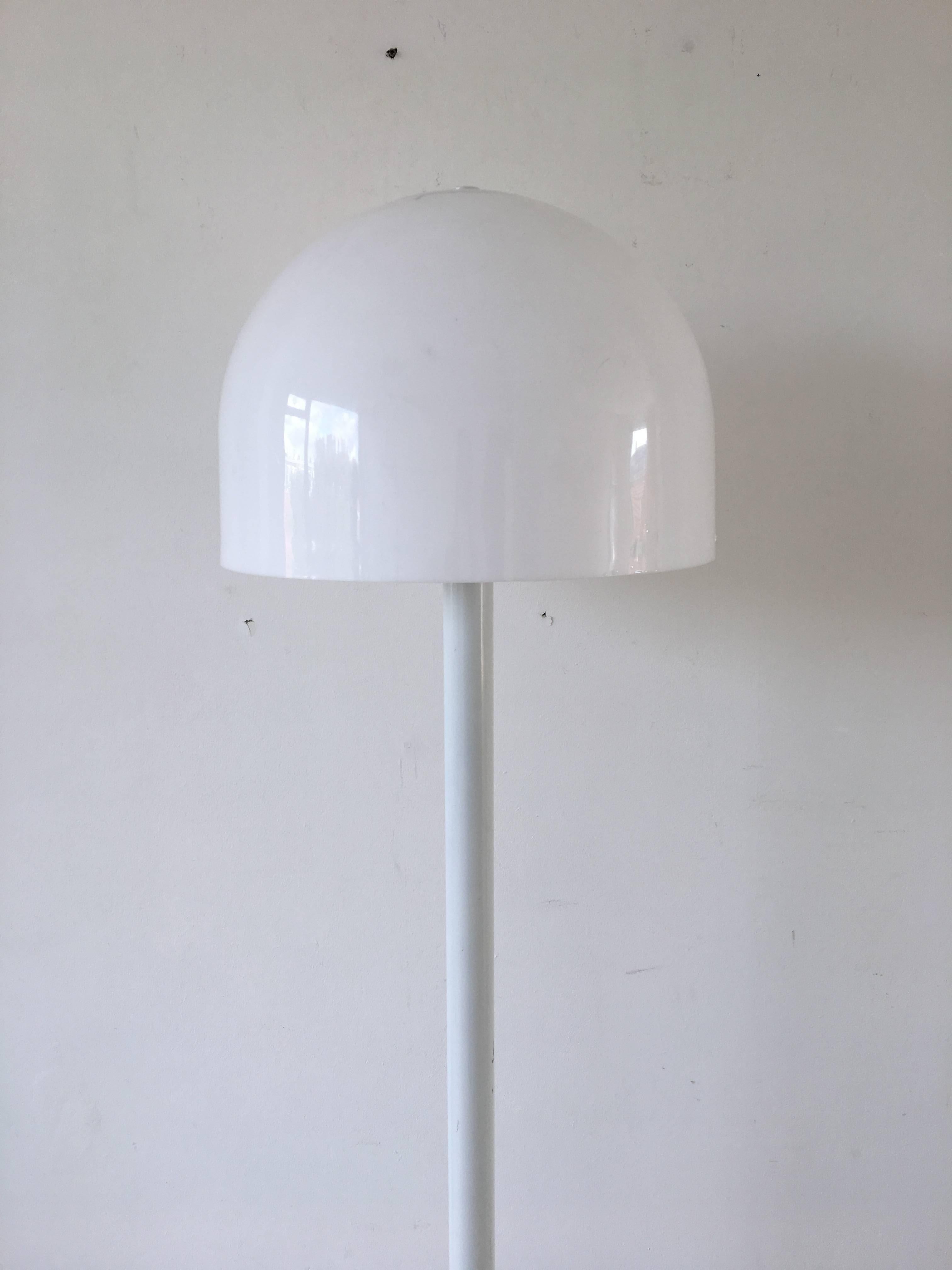 white mushroom floor lamp