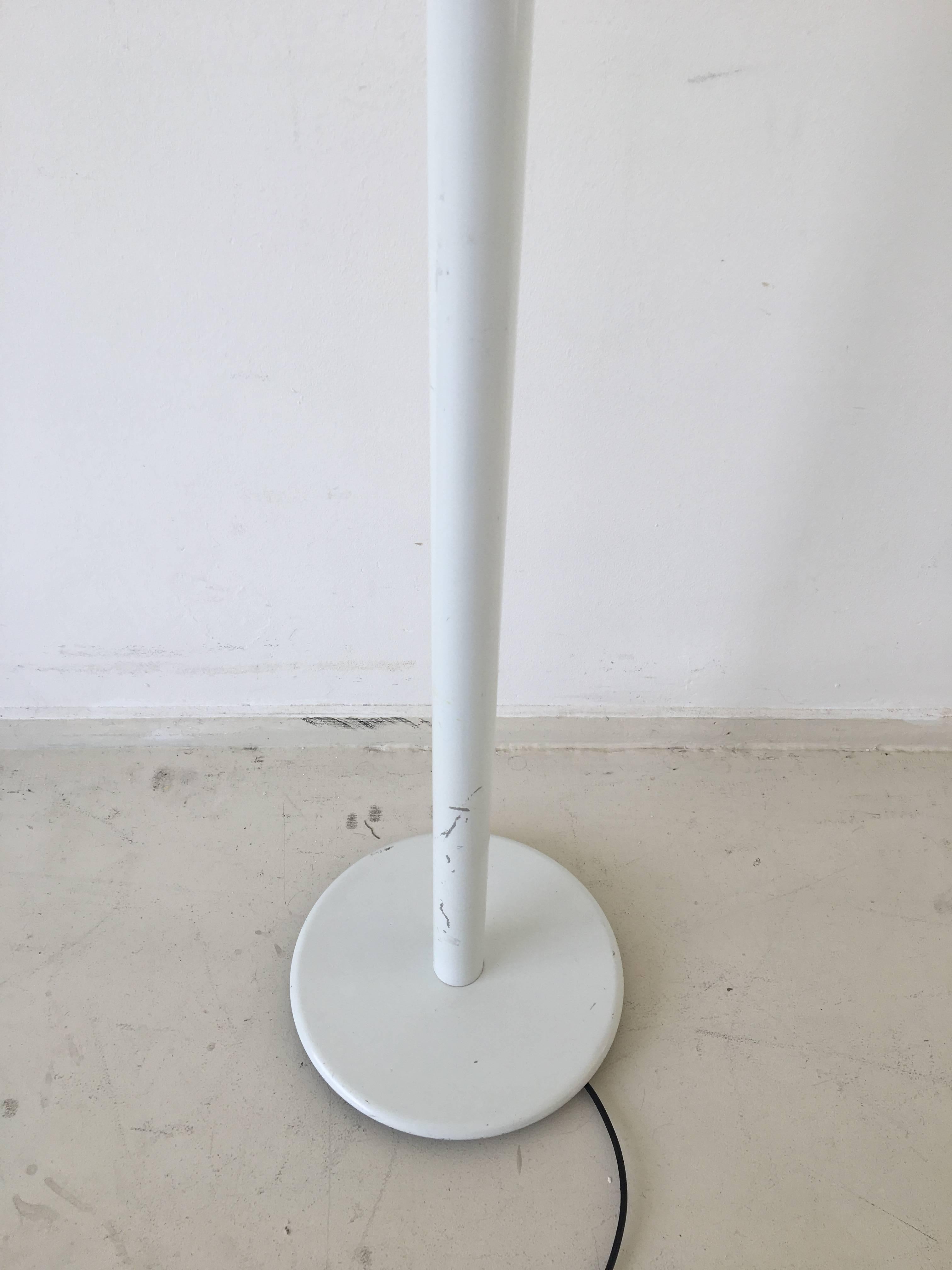 Lacquered White Mid-Century Modern Mushroom Floor Lamp, 1960s