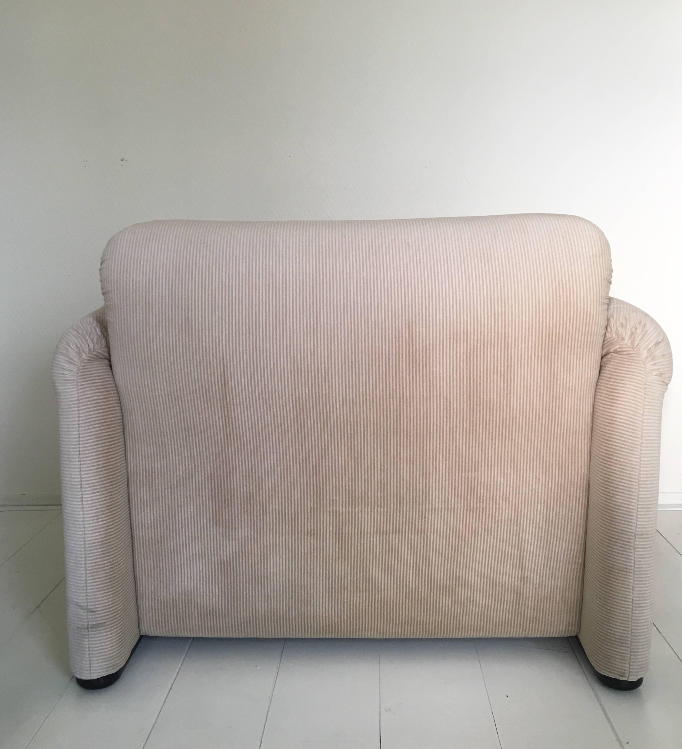 Vintage Armchair 'Maralunga' by Vico Magistretti for Cassina, 1973 In Fair Condition In Schagen, NL
