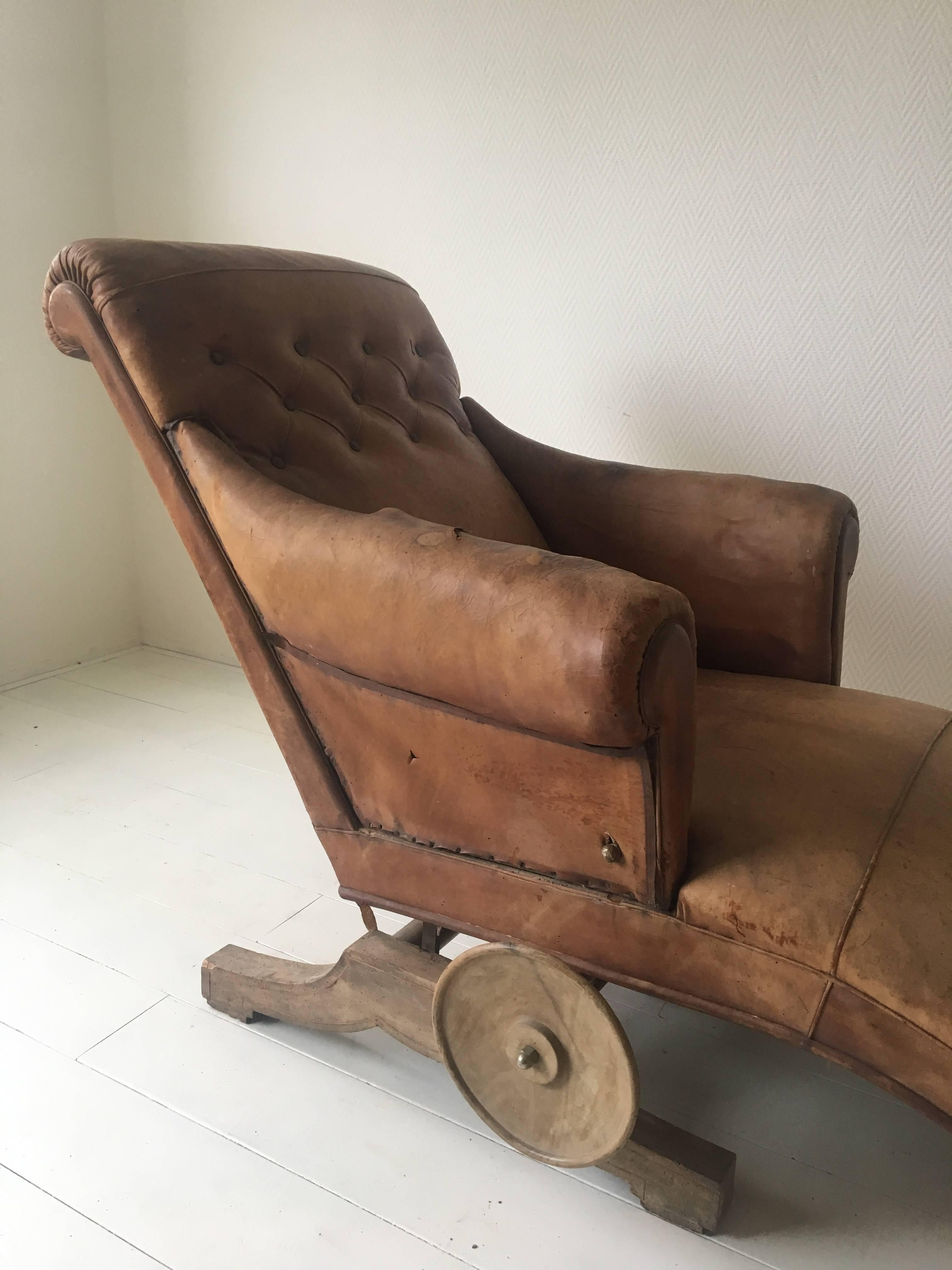 French Rare Brown Antique Lounge Chair 'Le Surrepos Du Dr. Pascaud' Paris, circa 1924 For Sale