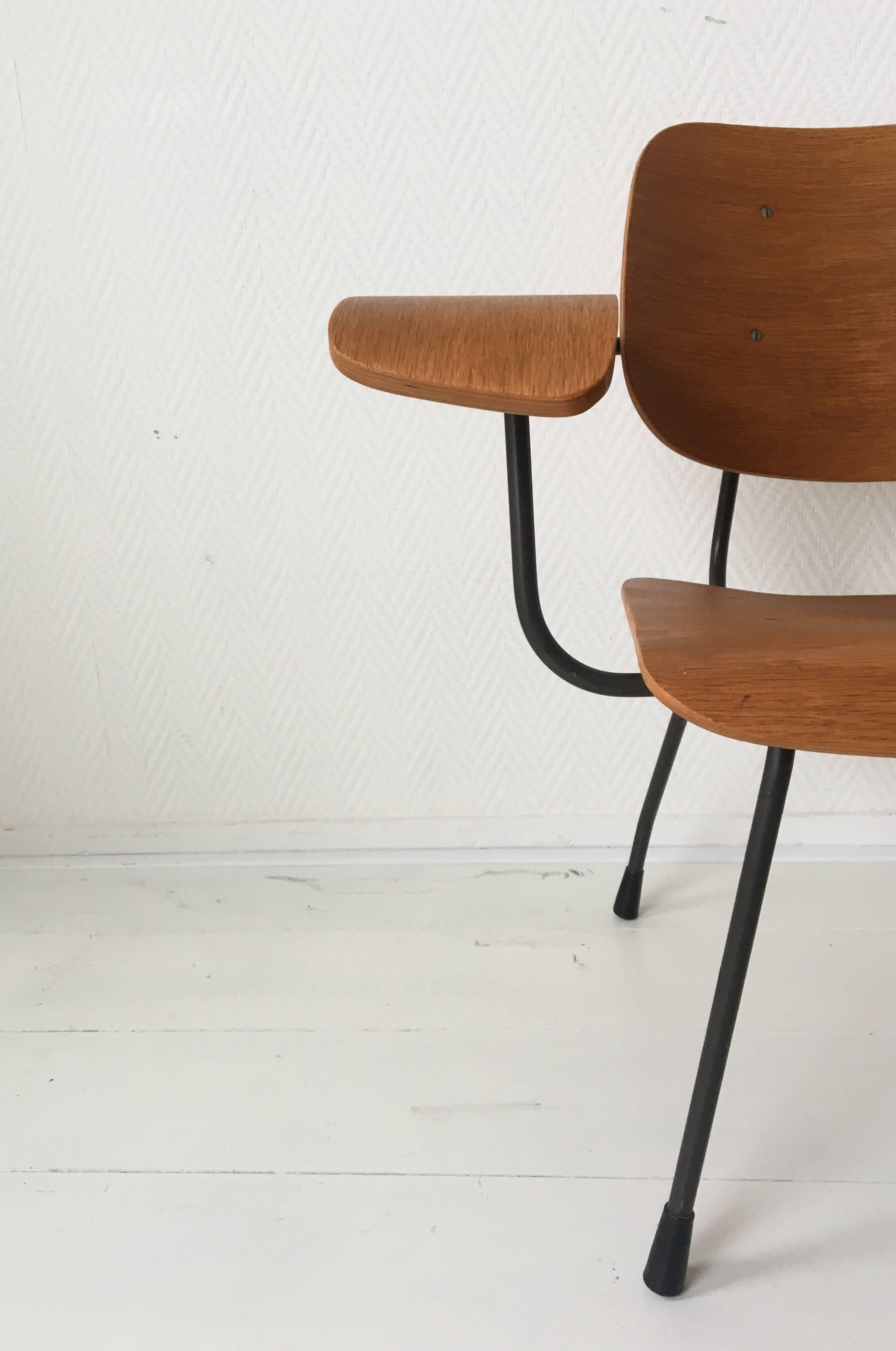 Minimalist Dutch Design Pilastro Easy Chair Model 8000 by Tjerk Reijenga, 1960s For Sale 4