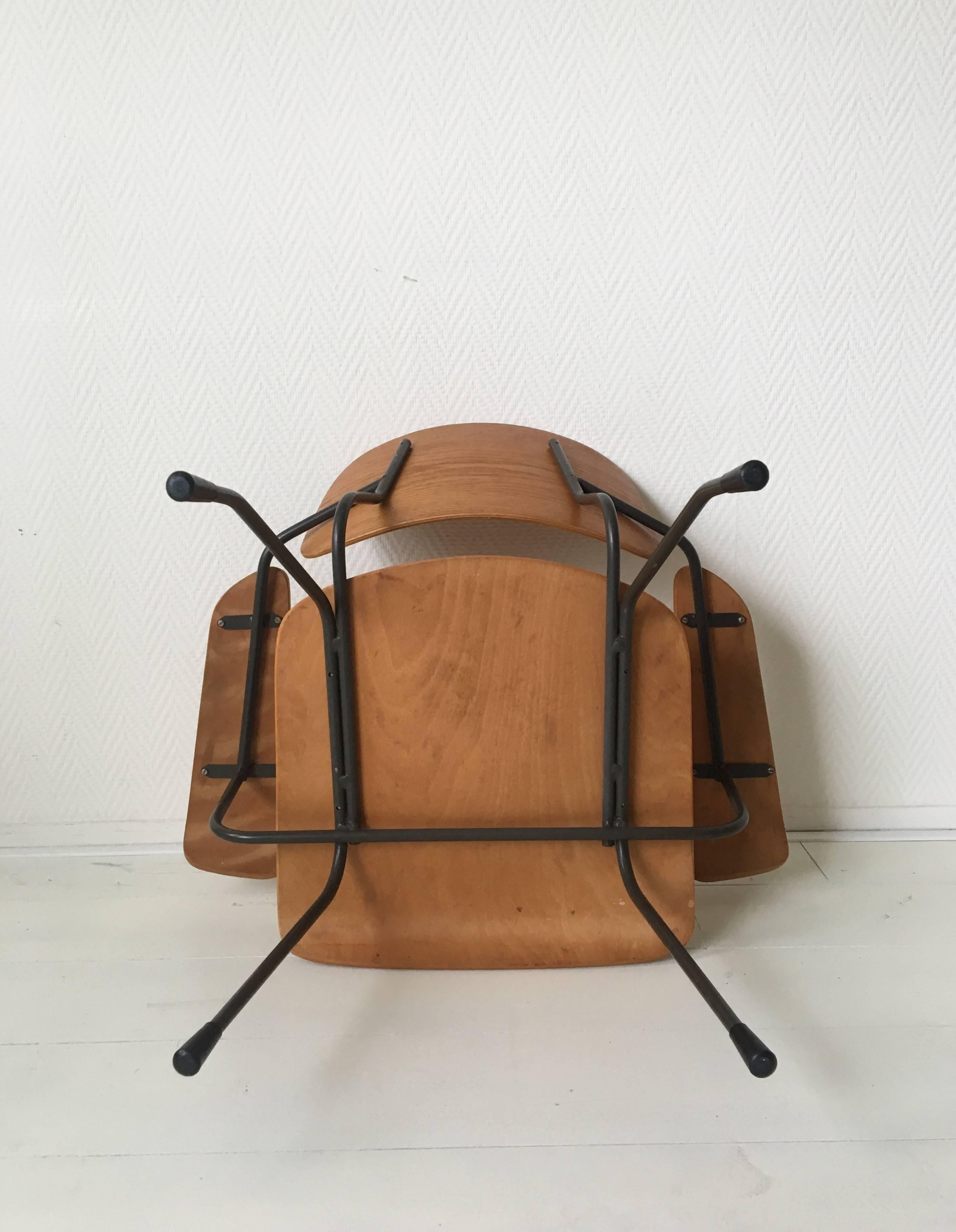 Minimalist Dutch Design Pilastro Easy Chair Model 8000 by Tjerk Reijenga, 1960s For Sale 2