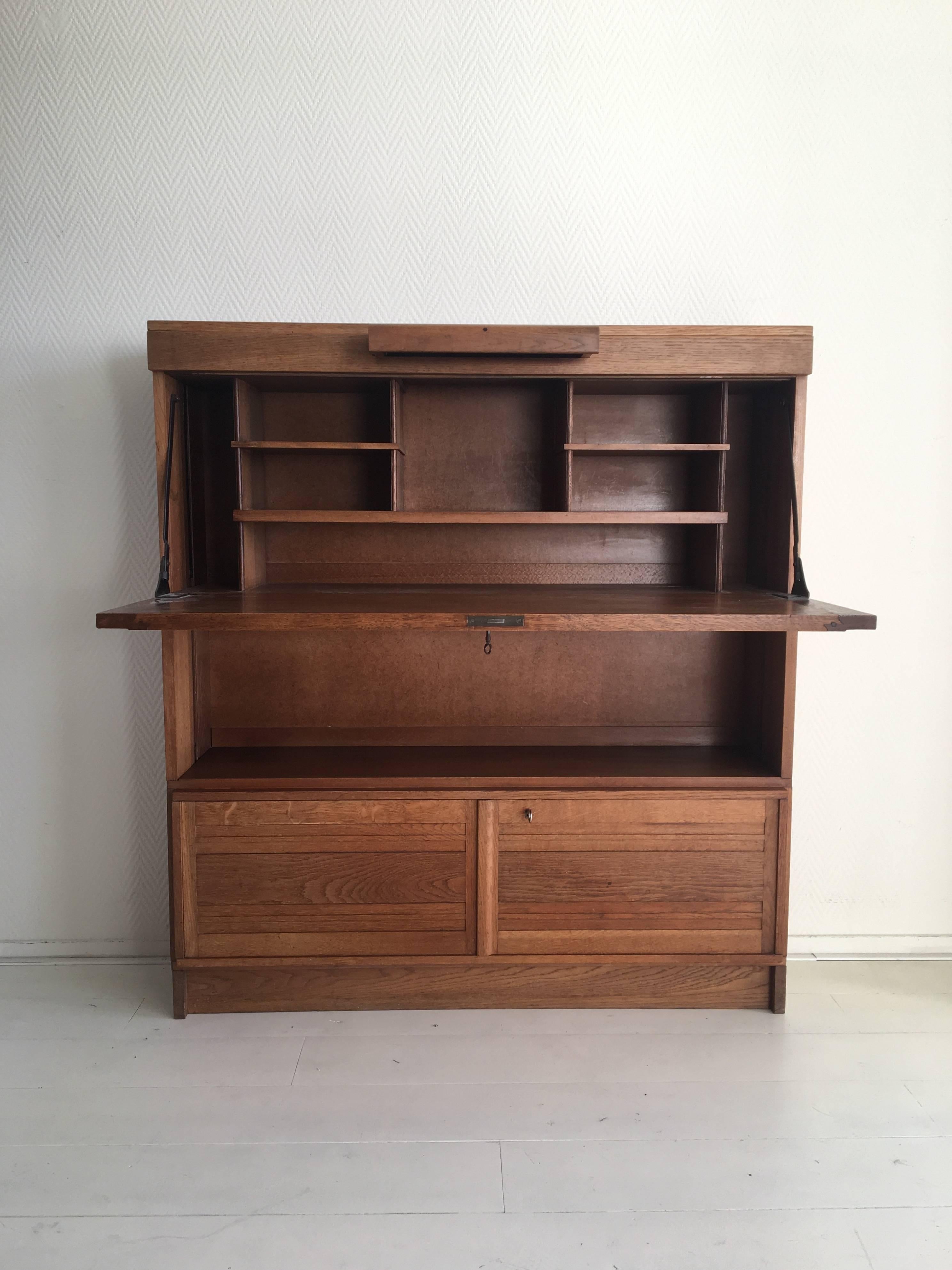 Art Deco Modest bookcase, secretaire in Oak by Gebroeders Reens, 1930s