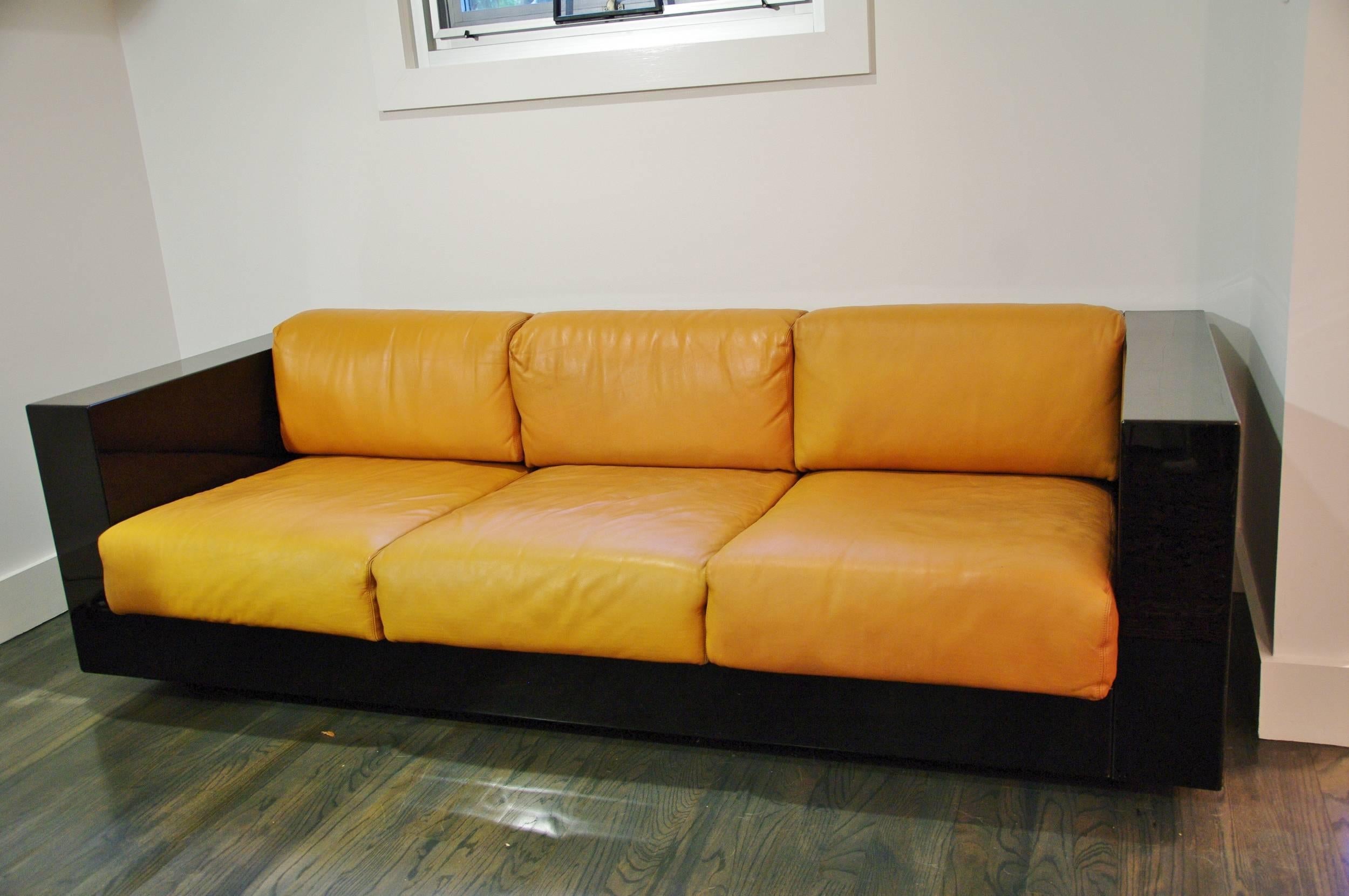 saratoga sofa