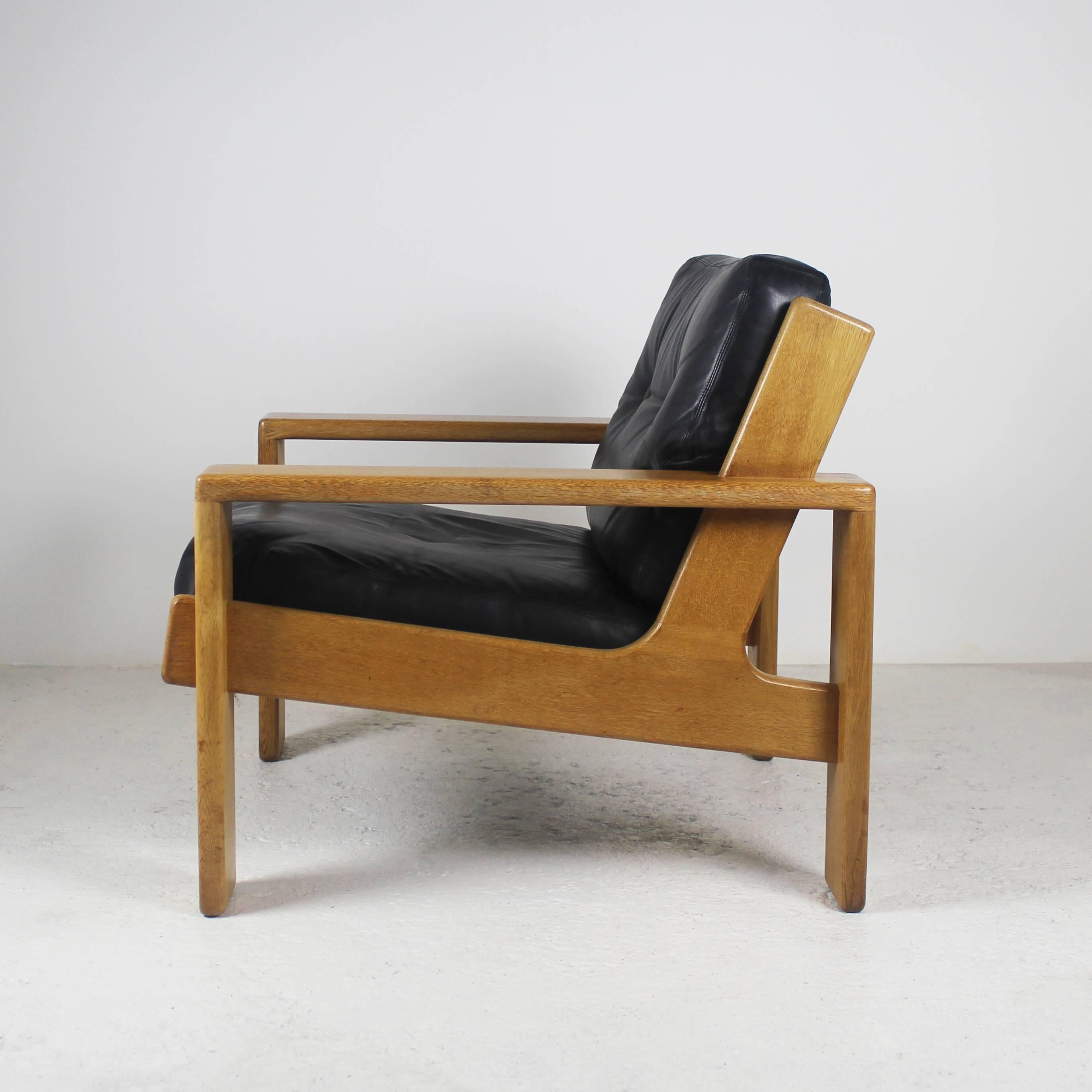 European Pair of Danish Armchairs in the Style of Hans Wegner, 1960 For Sale