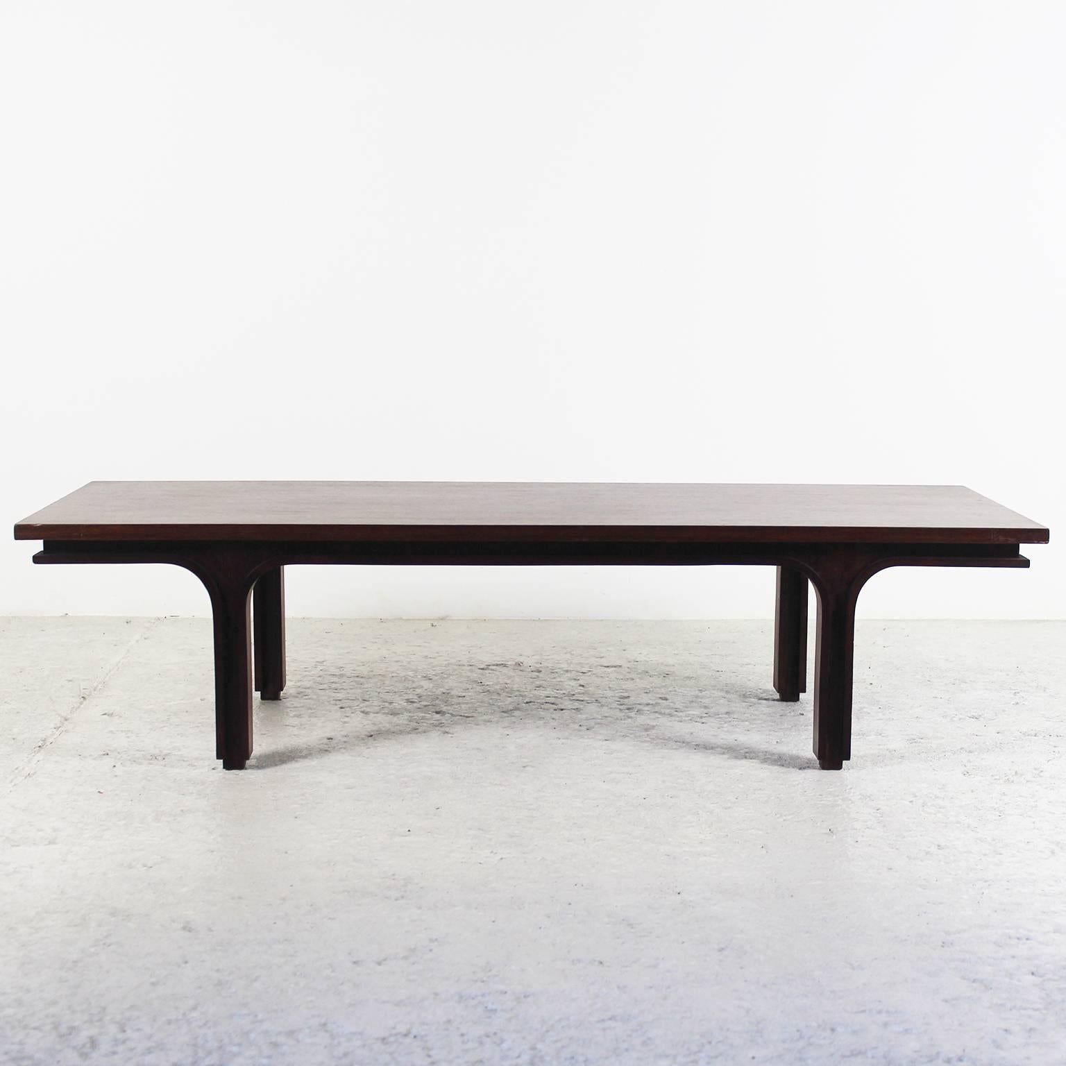 A lovely coffee table or bench in rosewood by the famous designer Gianfranco Frattini for the Italian editor Bernini.