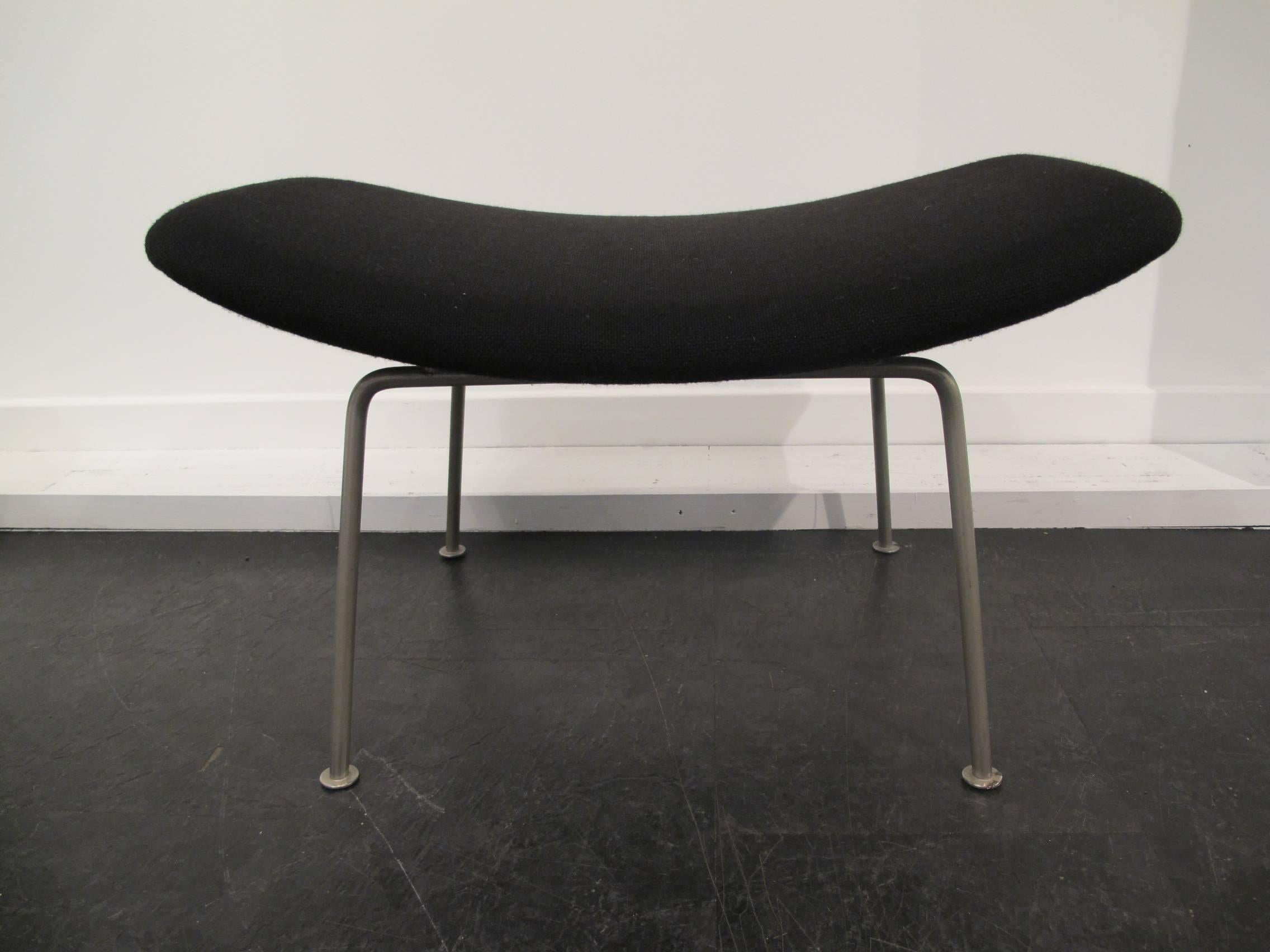  Oyster Lounge Chair with Ottoman by Pierre Paulin, Edited by Artifort, 1954 In Good Condition In Megeve, FR