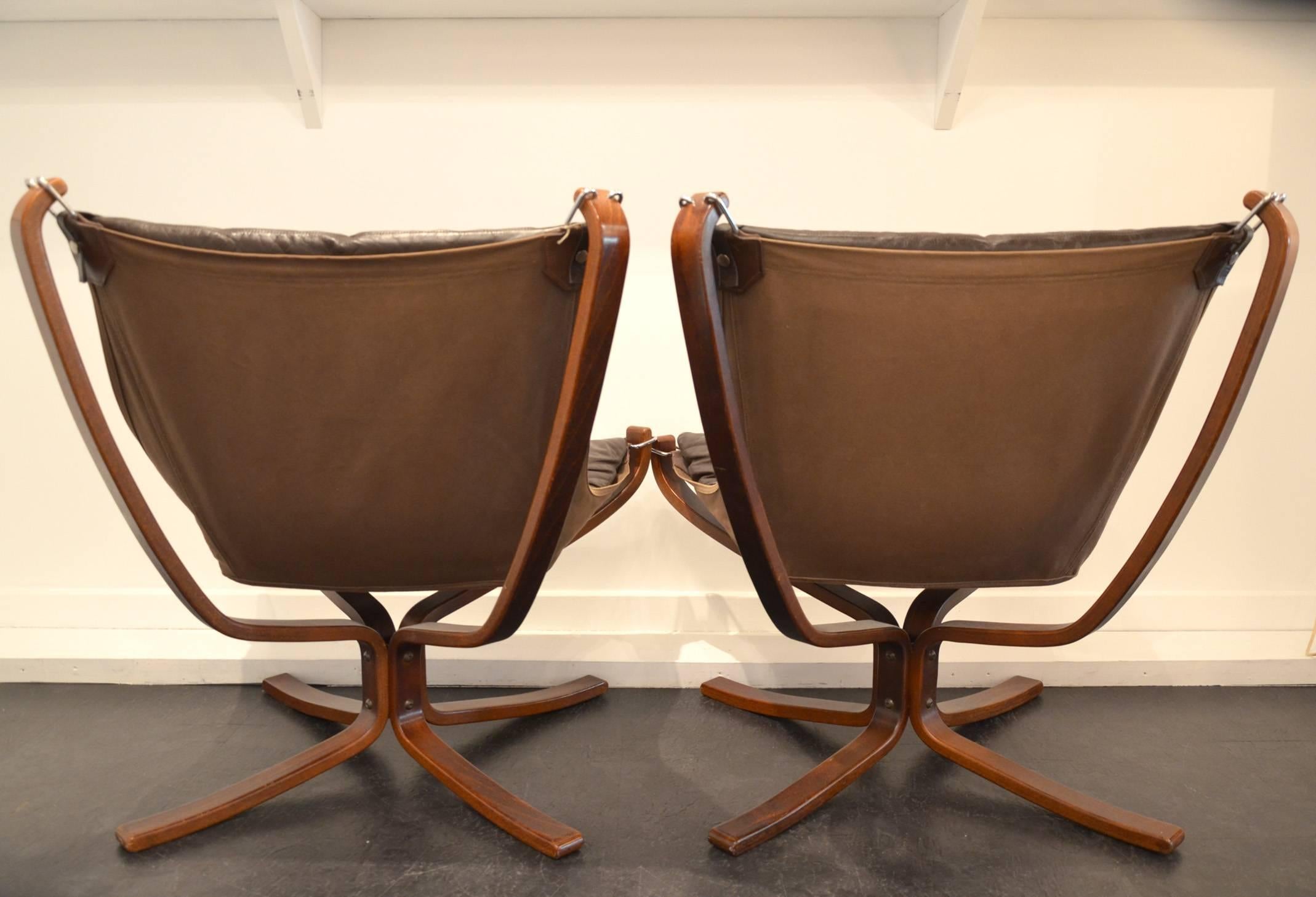 Mid-Century Modern Pair of Sigurd Ressel Falcon Chairs for Vatne Mobler