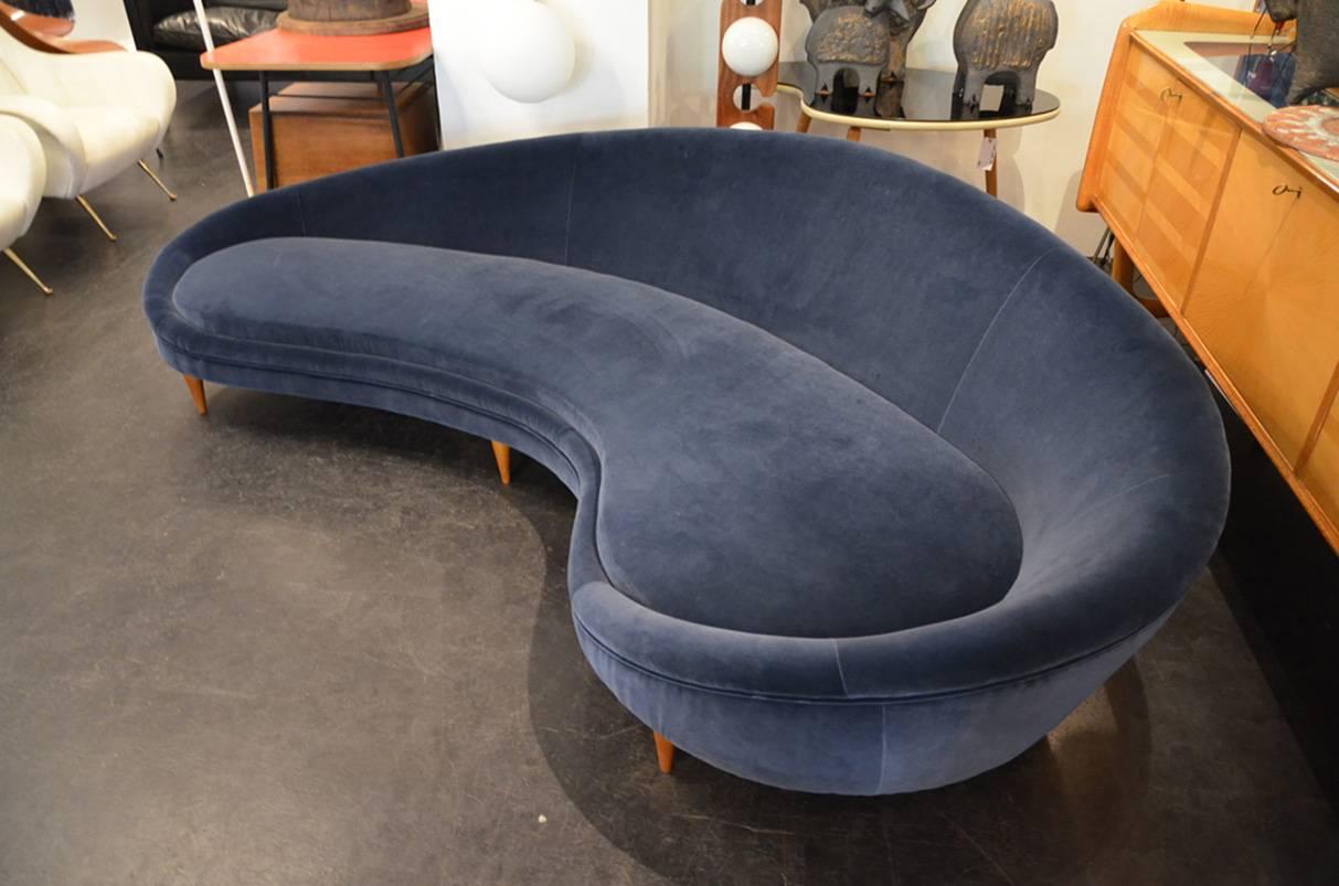 Mid-Century Modern 1950s Sofa in the Style of Ico Parisi