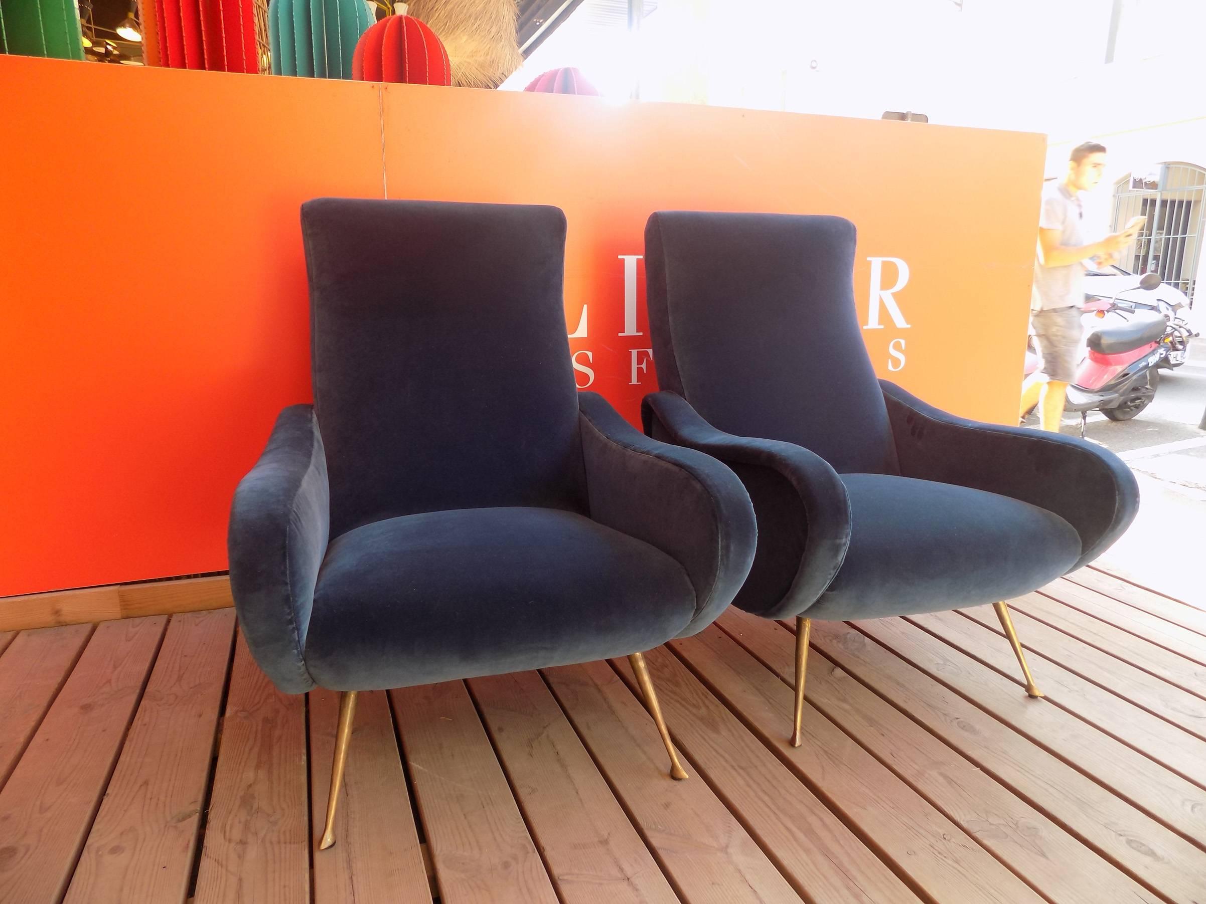 Beautiful Italian Pair of Velvet Armchair in the Taste of Marco Zanuso In Excellent Condition For Sale In Megeve, FR