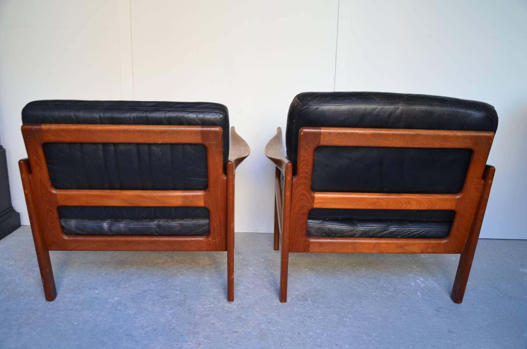 Beautiful Set of Danish Black Leather Two Armchairs and Footstool, circa 1950 1