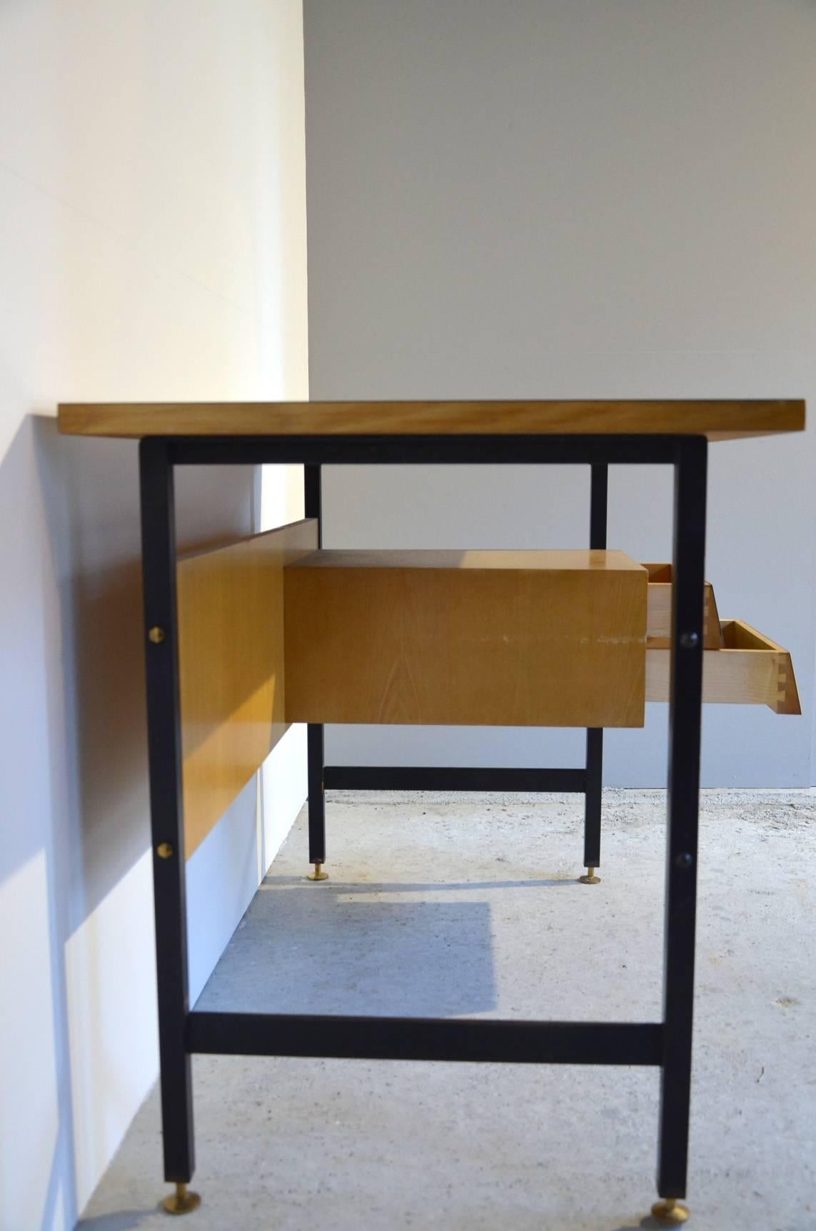 Beautiful Italian Formica Desk, circa 1960 In Excellent Condition In Megeve, FR