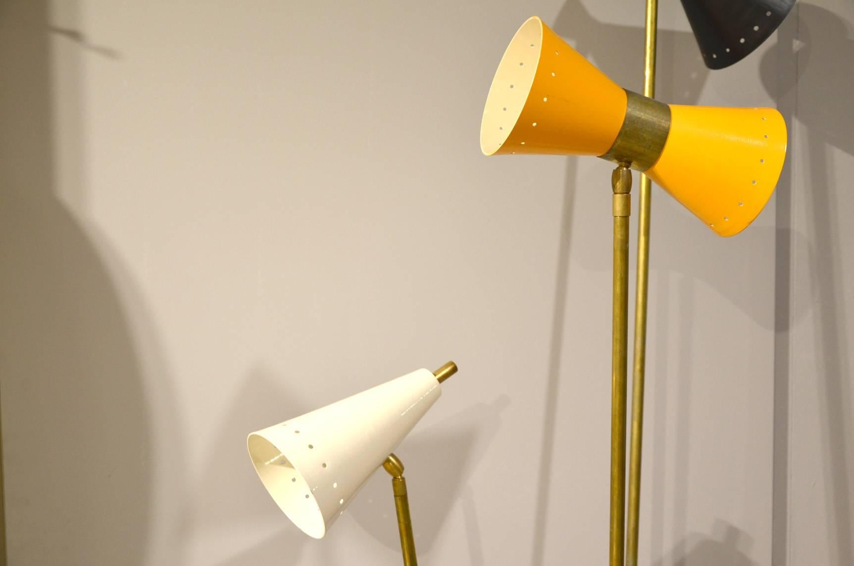 Mid-Century Modern Beautiful Italian Brass Floor Lamp in the Style of Stilnovo