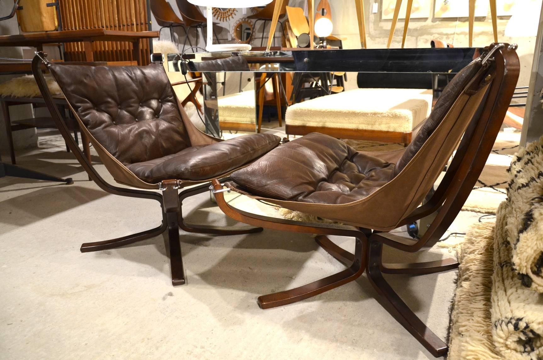 Beautiful pair of Sigurd Ressel "Falcon" chairs in excellent condition.