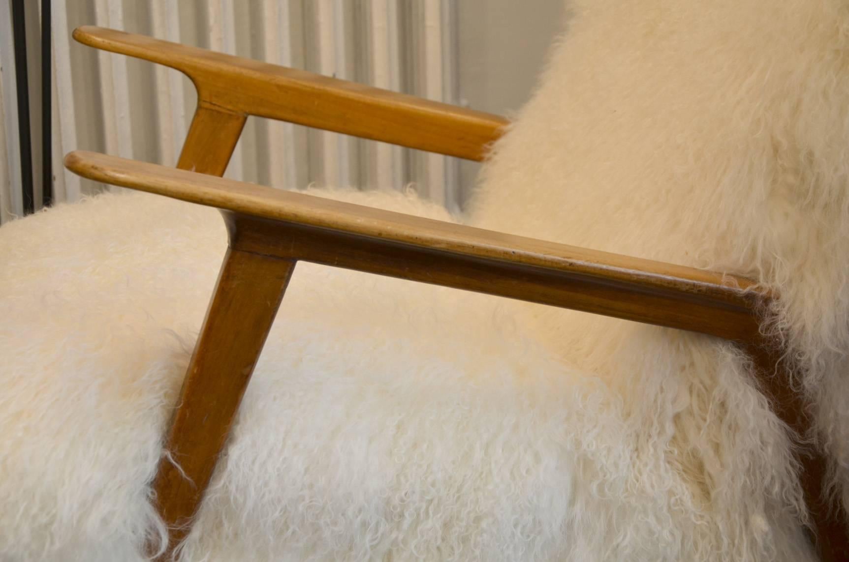 Fantastic Pair of Italian Reupholstered Tibet Lamb Fur, circa 1960 In Excellent Condition In Megeve, FR