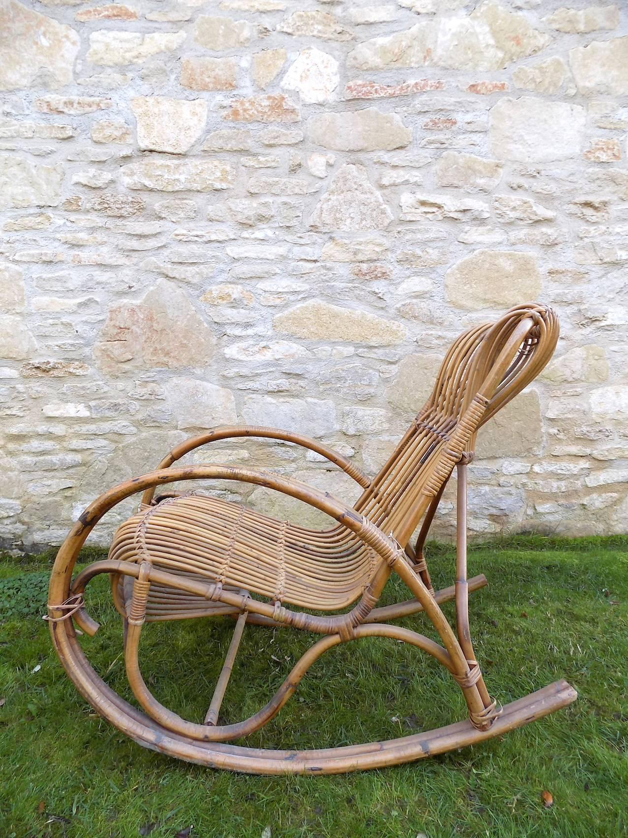 Italian Beautiful Wicker Rocking Chair by Audoux Minet, circa 1960