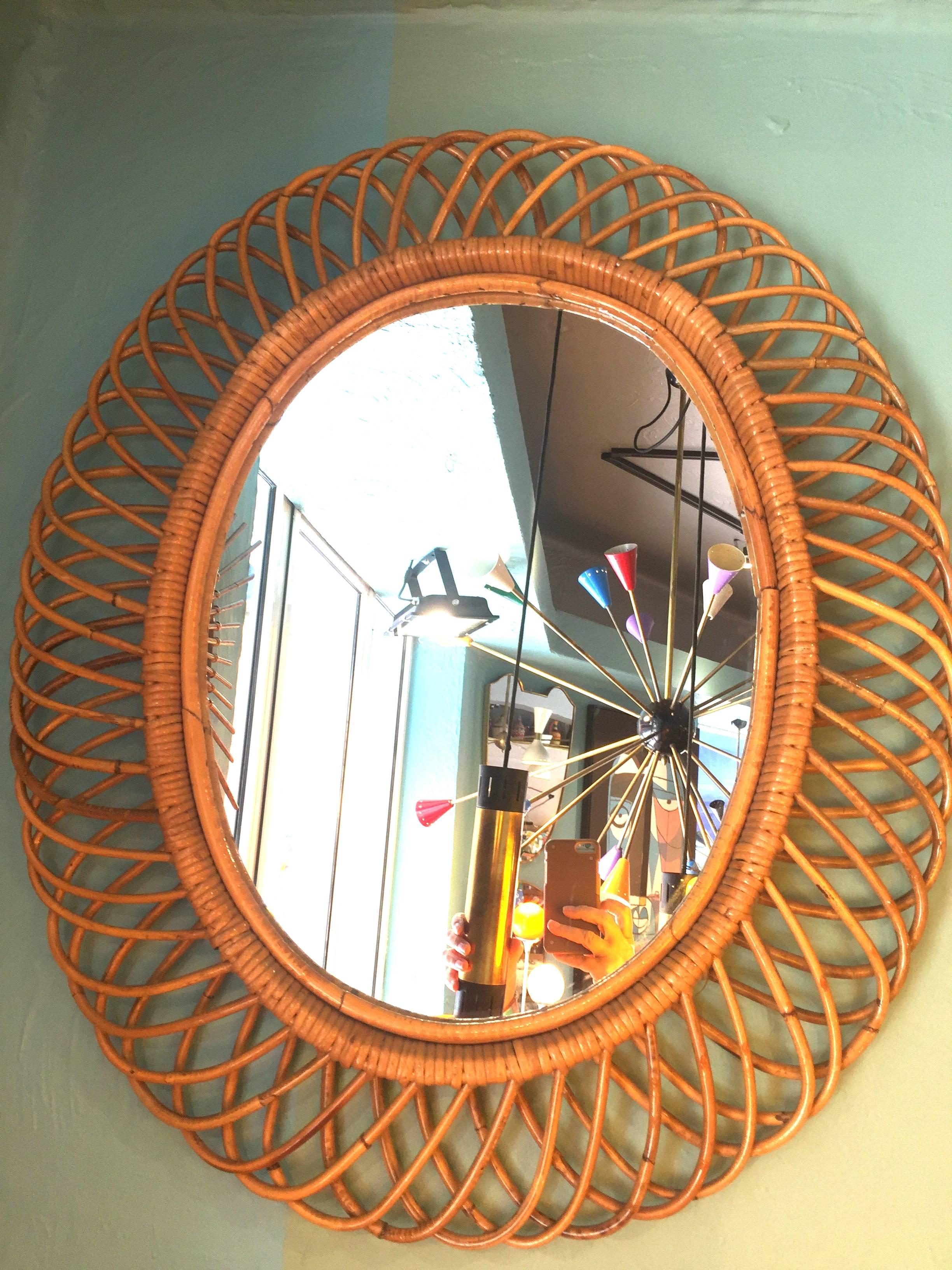 Beautiful Italian wicker mirror in excellent condition.