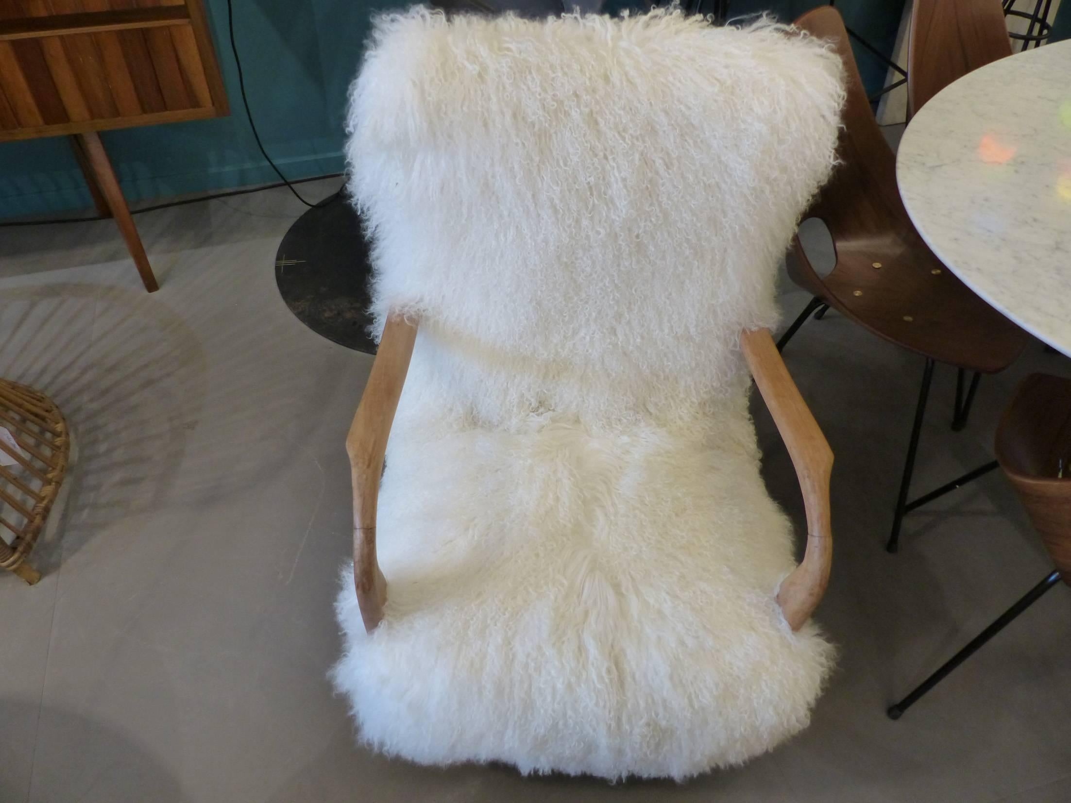 French Fantastic Pair of 1960s Reupholstered Armchairs in Tibetan Lamb For Sale