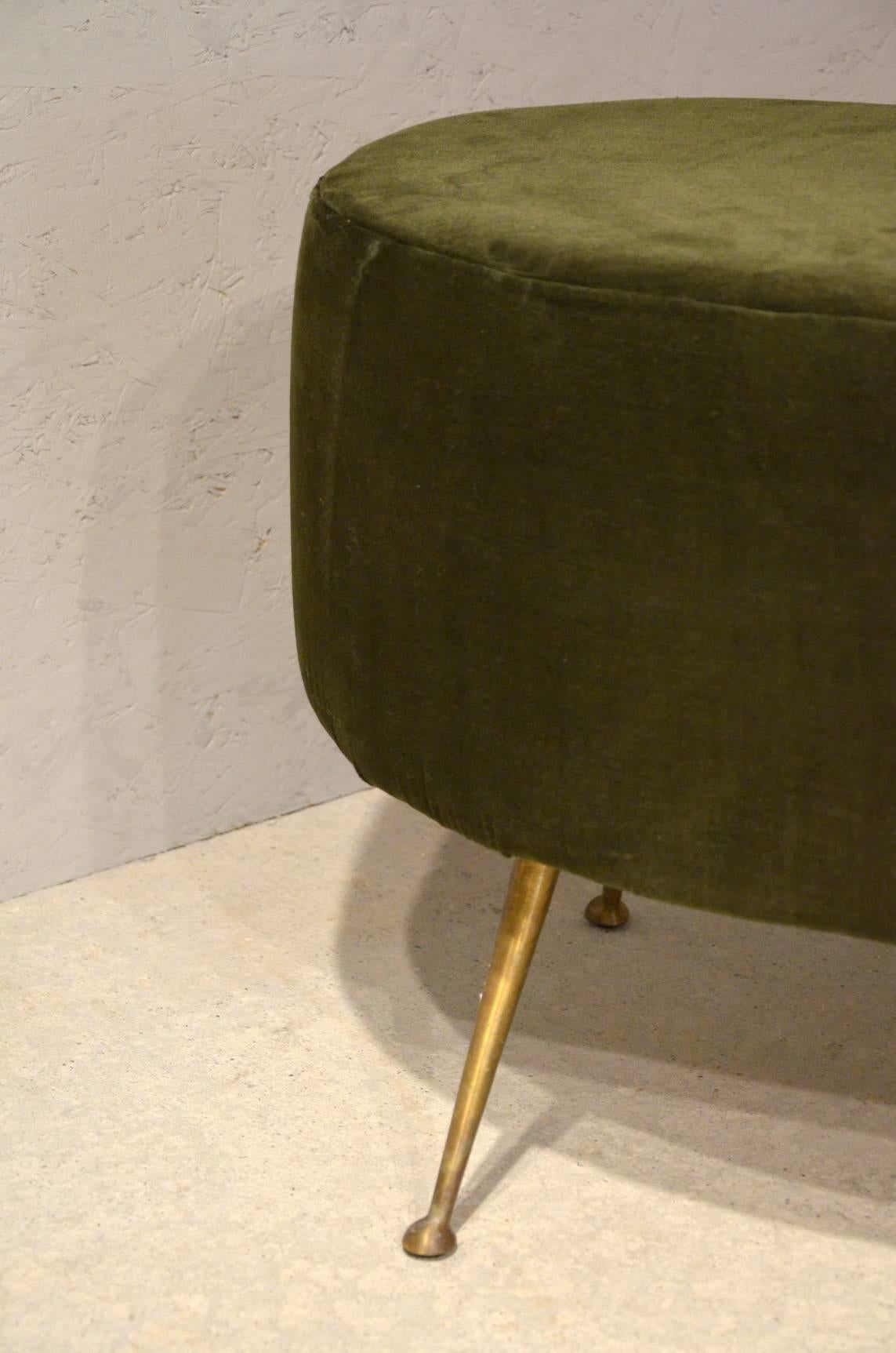Beautiful Pair of Italian Stools, velvet and brass In Excellent Condition For Sale In Megeve, FR