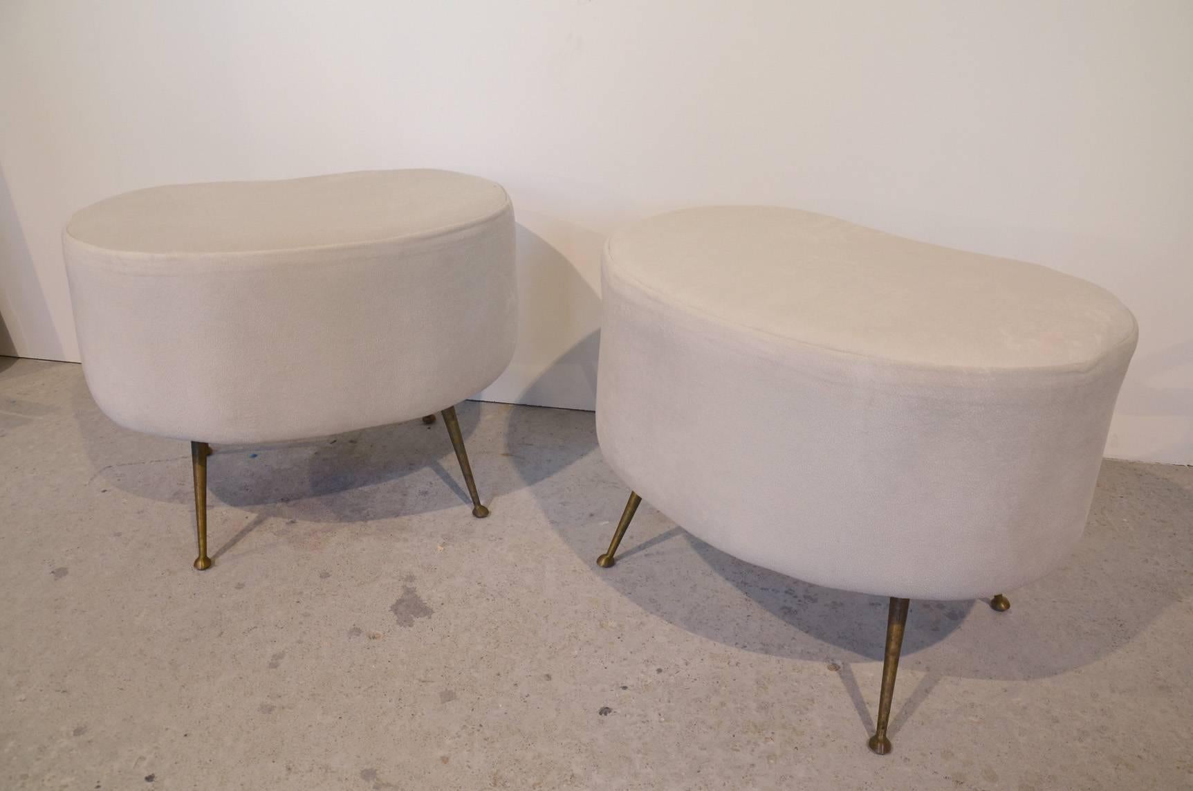 Beautiful pair of Italian reupholstered Beans stools in excellent condition.