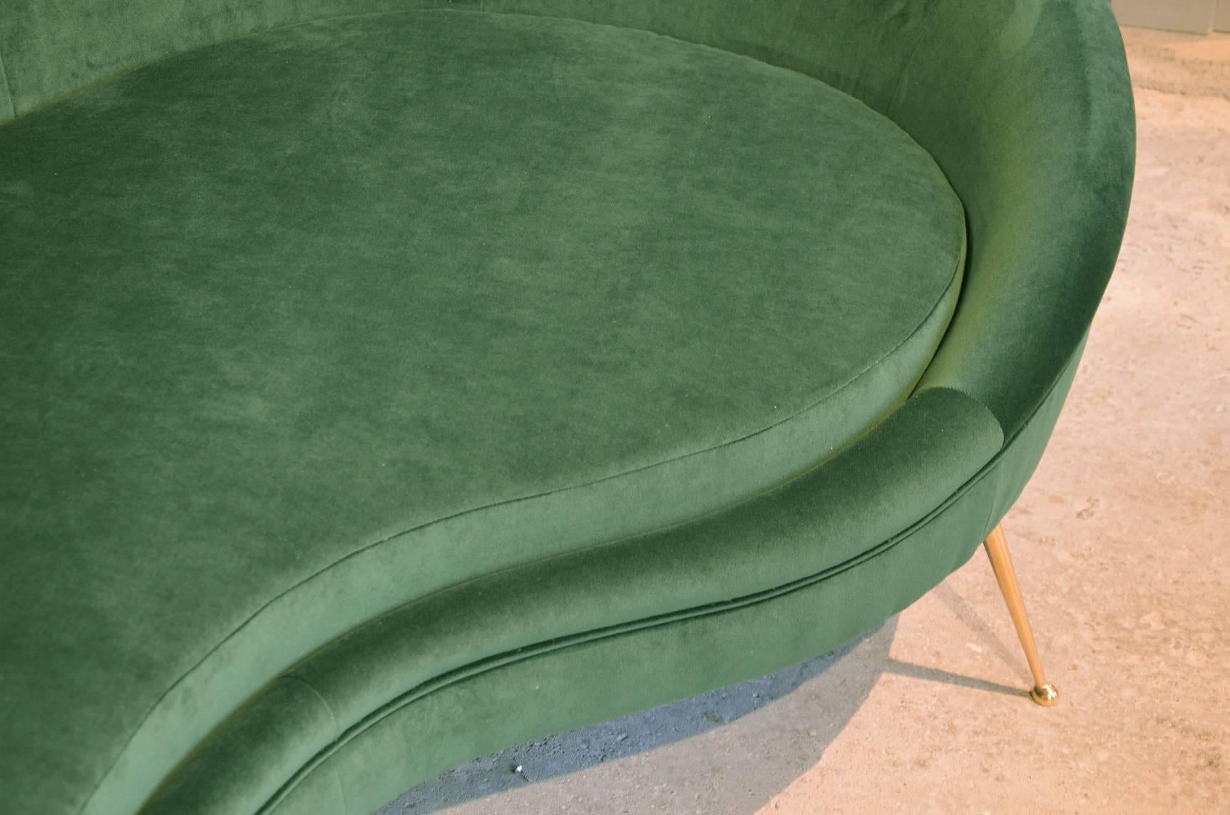 Huge Italian Green Velvet Sofa in the Style of Ico Parisi, circa 1960 In Excellent Condition In Megeve, FR