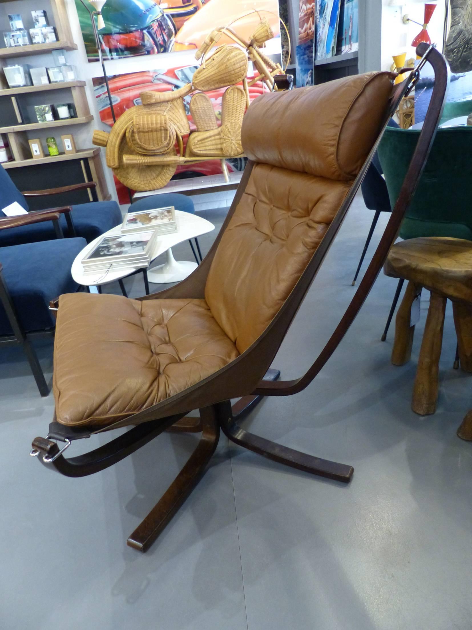 Norwegian Beautiful Sigurd Ressell High Back Leather Falcon Chair, circa 1970 For Sale