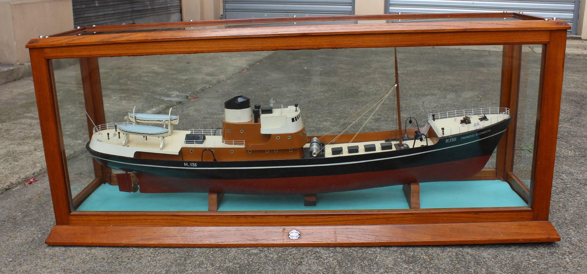 Huge model of the Princess Elisabeth Boat marked Gourock on display, in excellent condition.