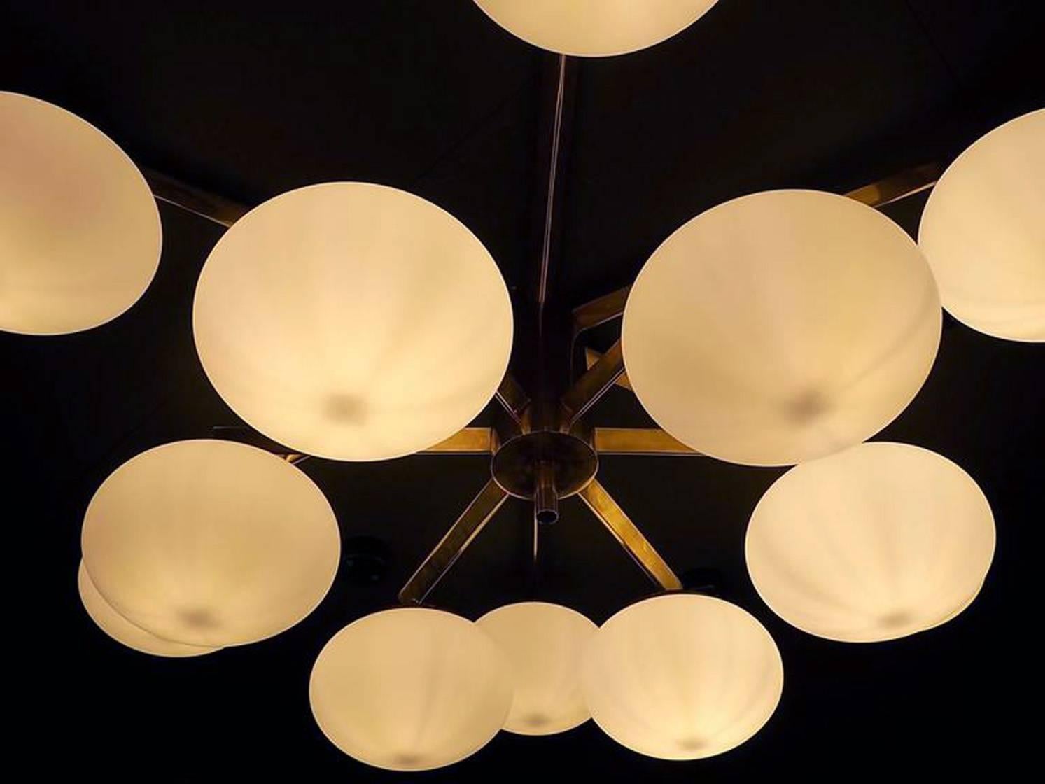 Huge Pair of  Italian Twelve Globes Ceiling Lights  In Excellent Condition In Megeve, FR